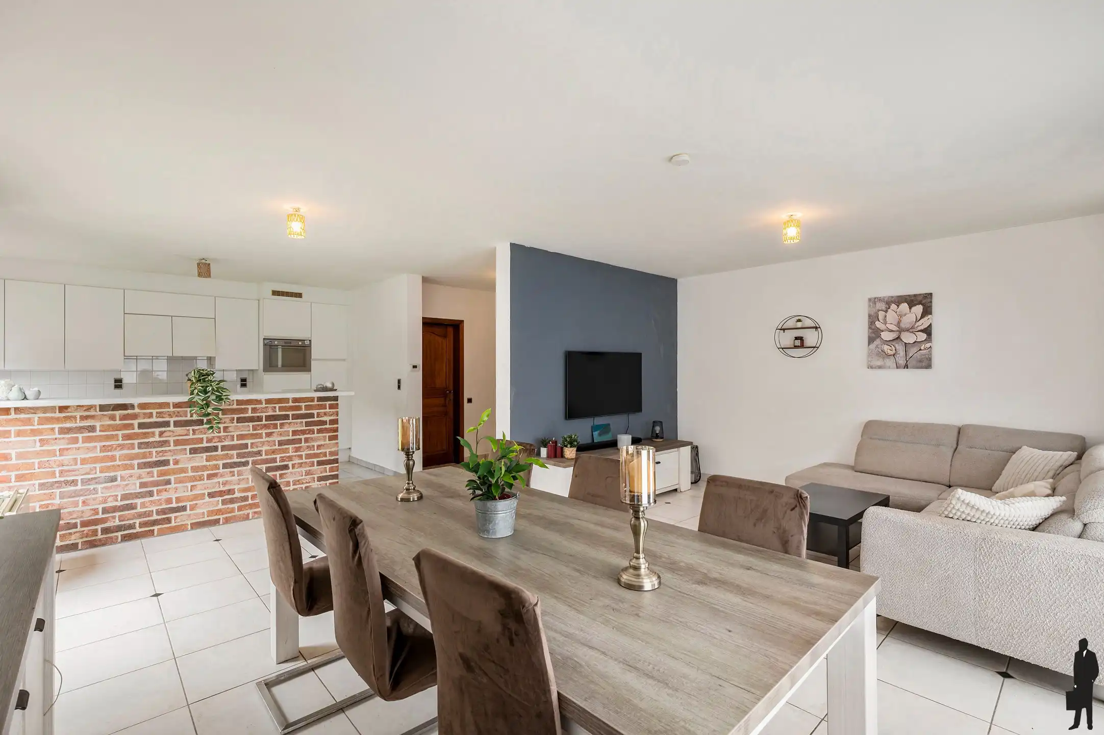 Ruim 3 slaapkamer appartement (111 m²) te Tisselt. foto 3
