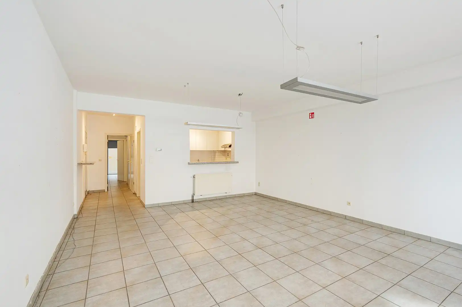 Te renoveren gelijkvloers appartement op topligging nabij het Rubensplein. foto 2