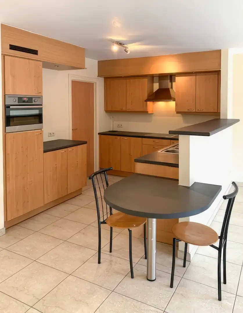 Gezellig, mooi afgewerkt en gunstig gelegen appartement te Aalst foto 7
