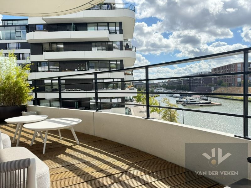 Prachtig 3 slaapkamer appartement op een toplocatie!! foto 9