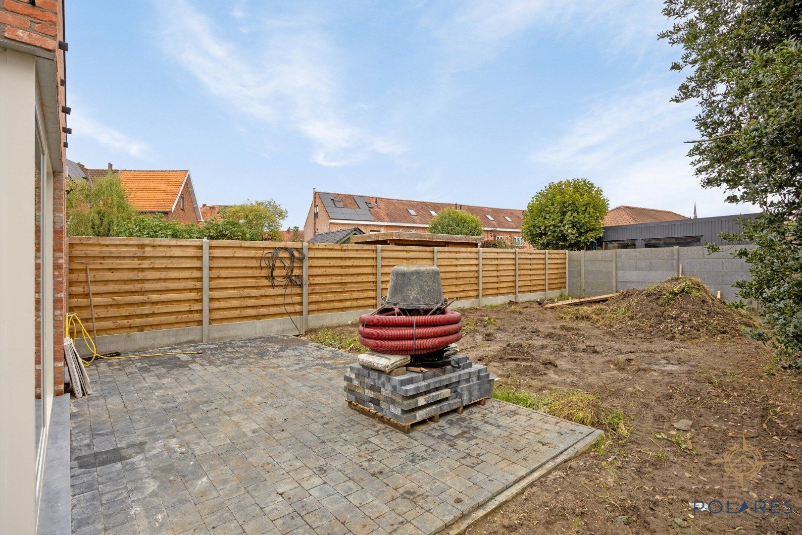 Gerenoveerde halfopen bebouwing op een uitstekende locatie. foto 19