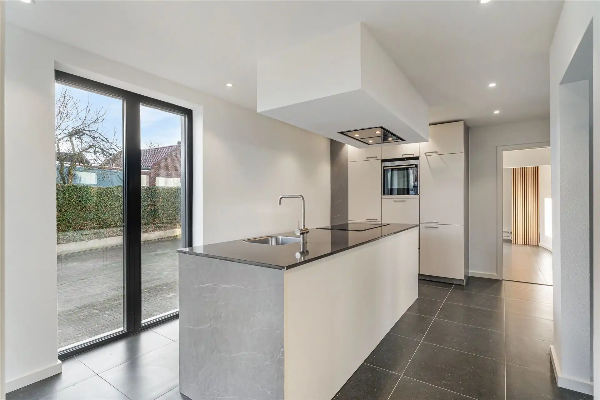 Gerenoveerde woning op 11a73ca nabij Domein Pietersheim en Lanaken centrum foto 7