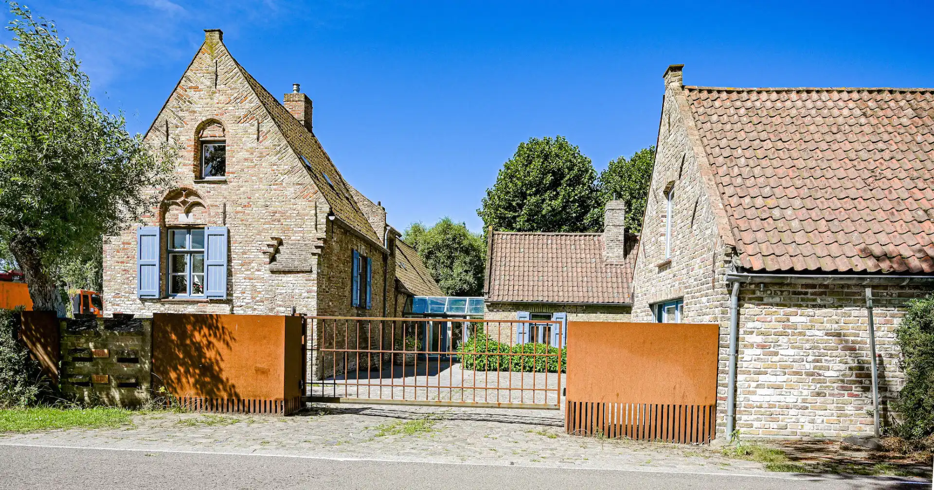 Villa te koop Stationsweg 45 - 8380 Dudzele