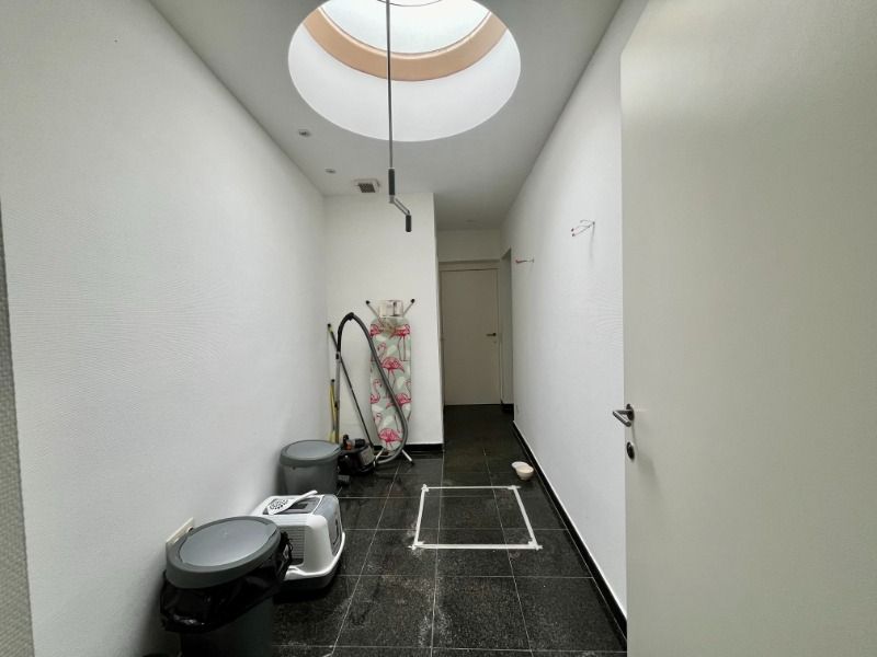 GELIJKVLOERS EENSLAAPKAMERAPPARTEMENT TE HUUR foto 7