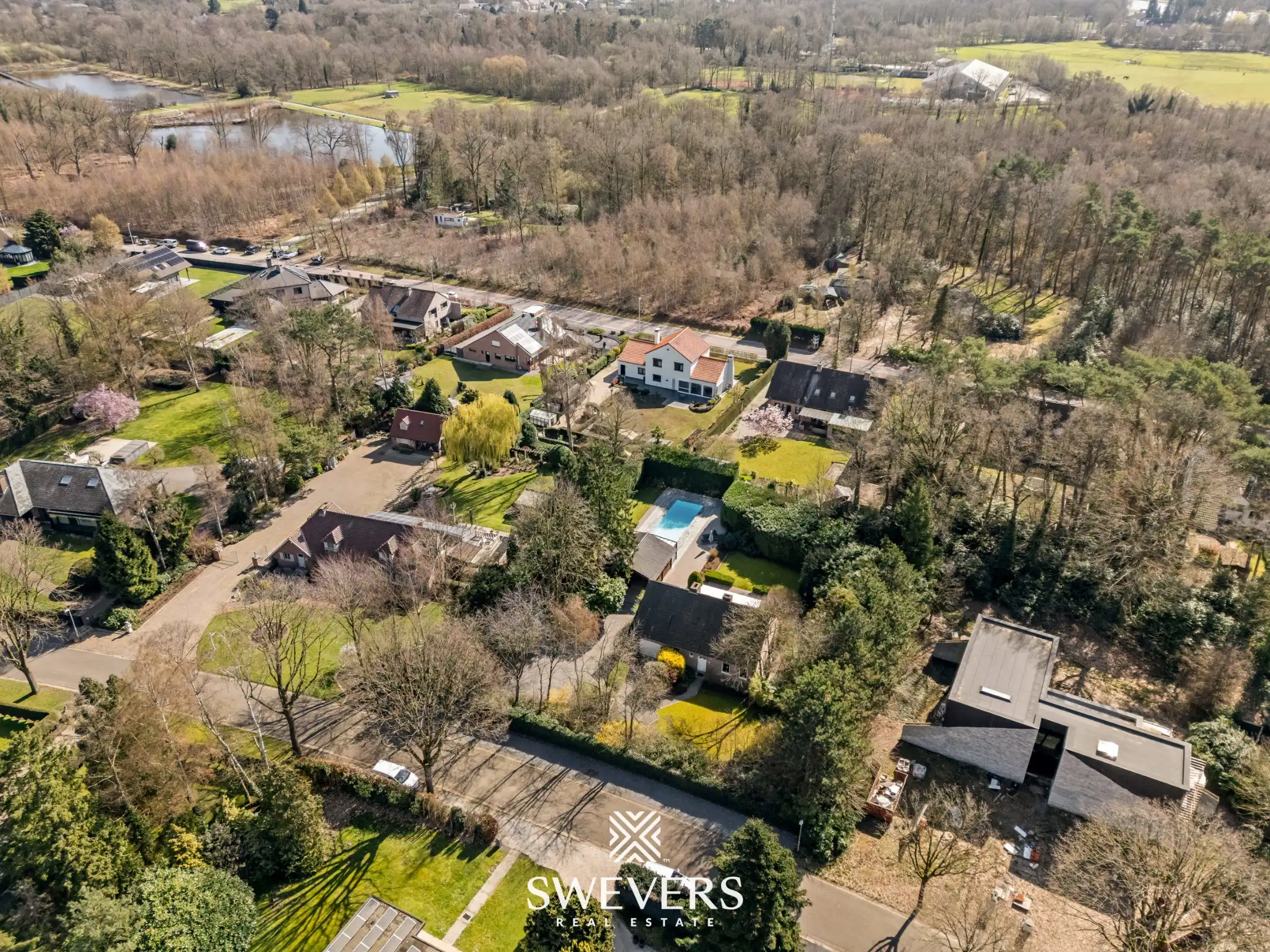 Ruime open bebouwing met zwembad op zonnig perceel (22a42ca) in Bolderberg foto 35