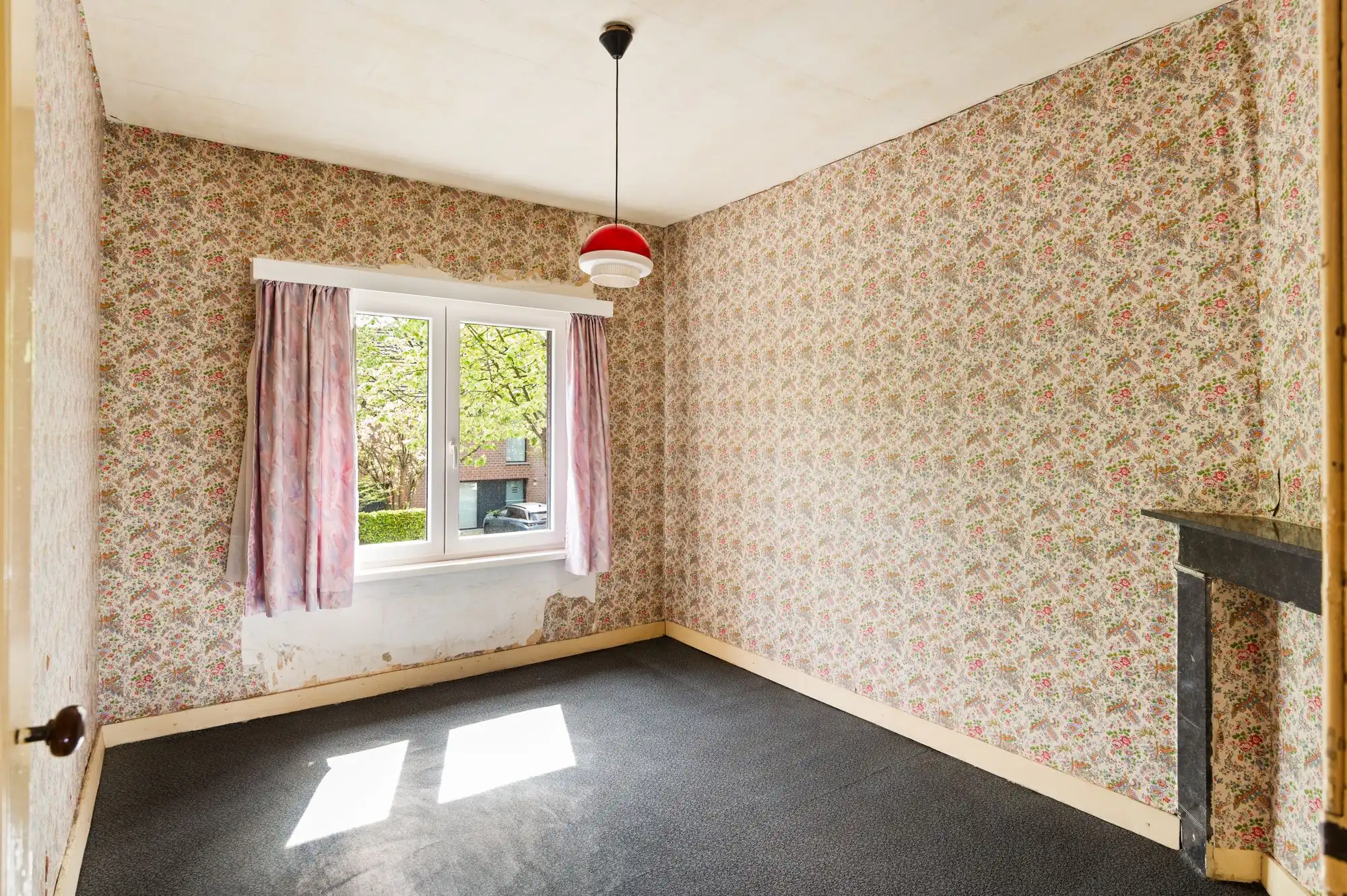 Te renoveren gezinswoning met leuke tuin en 2 garages op topligging in Brasschaat! foto 20