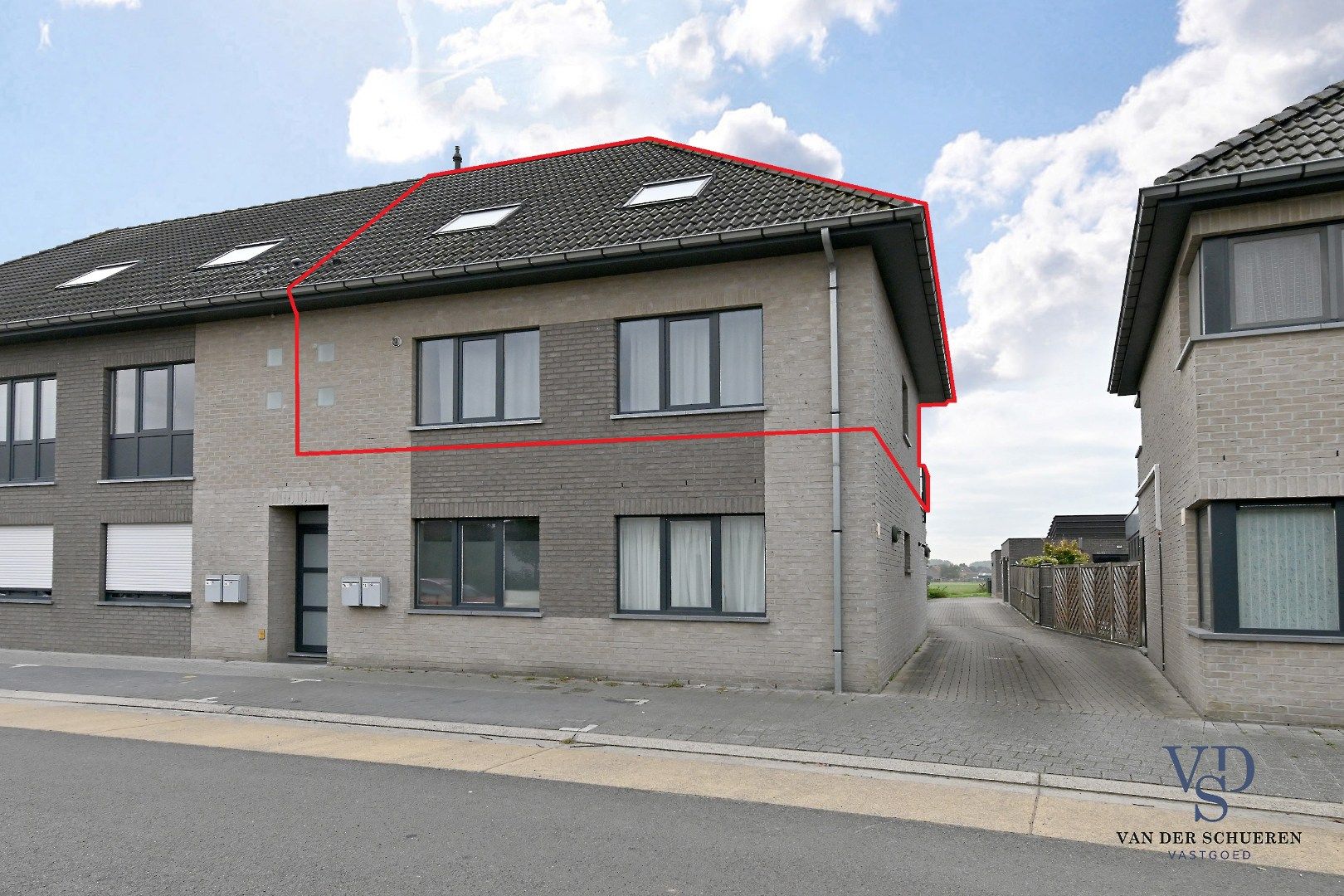 Comfortabel wonen in dit ruime duplex appartement foto {{pictureIndex}}