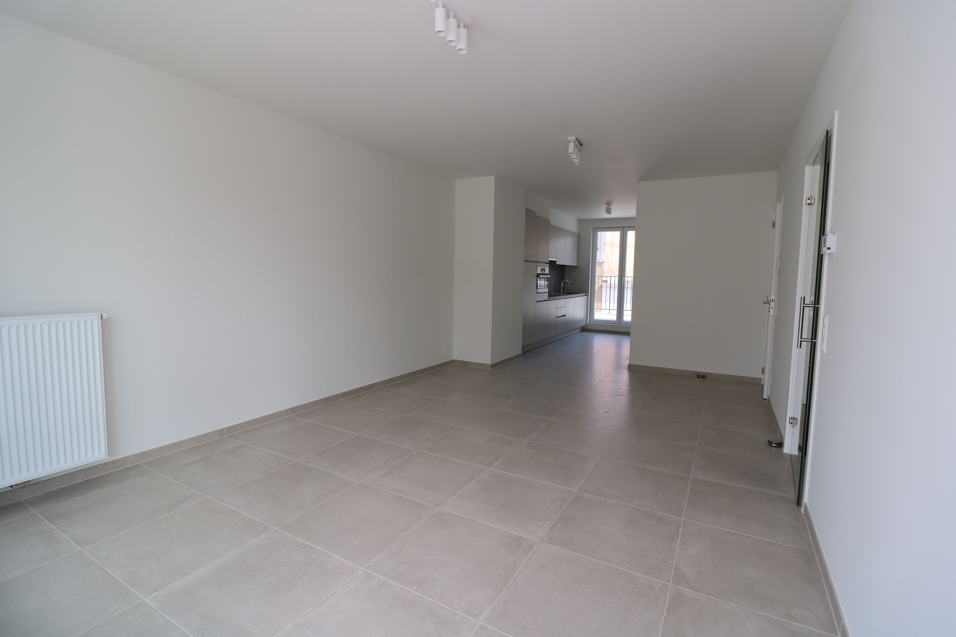 Recent appartement met 2 slaapkamers en 2 grote terrassen. foto 3