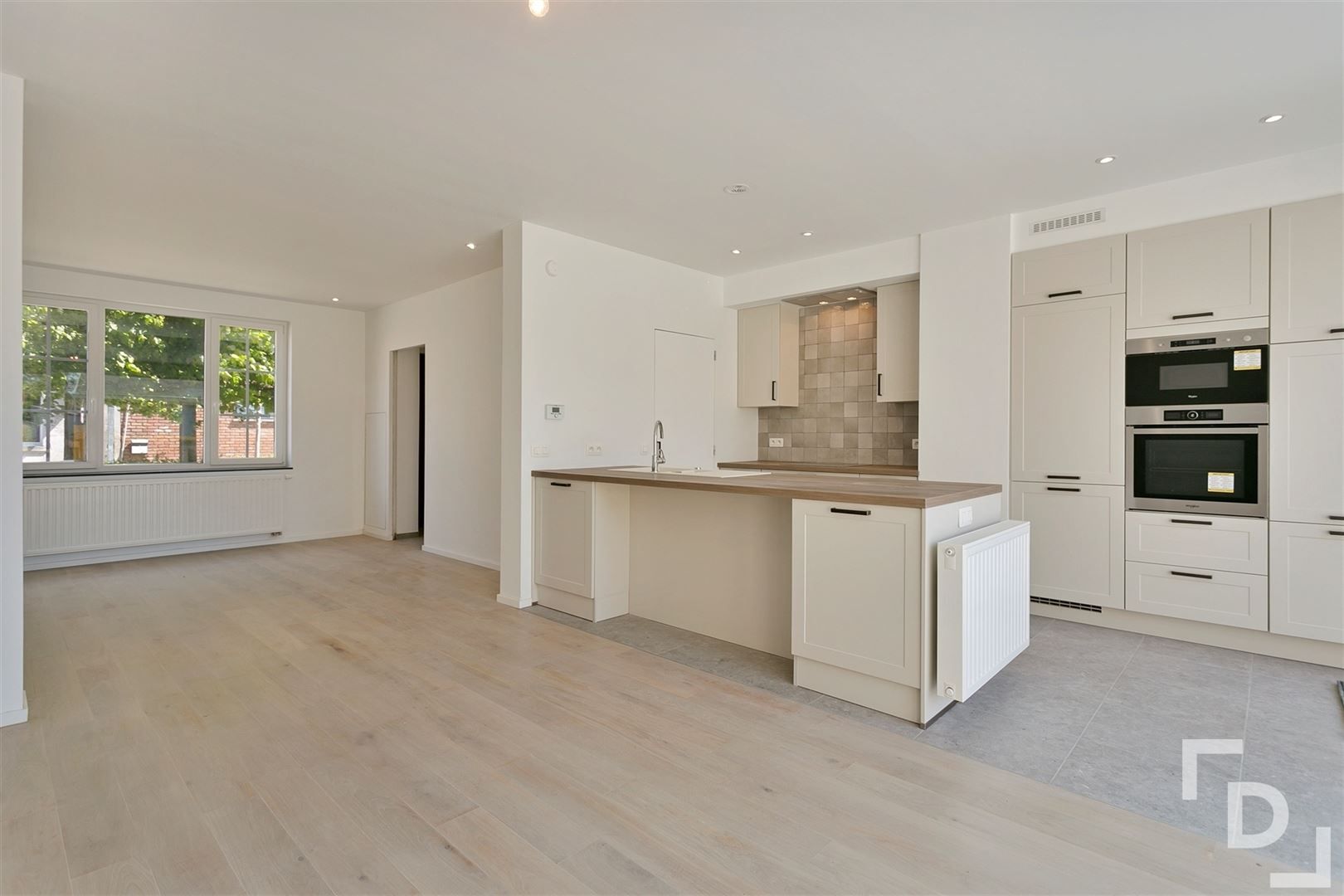 Instapklare rijwoning met uitgang achteraan foto 6