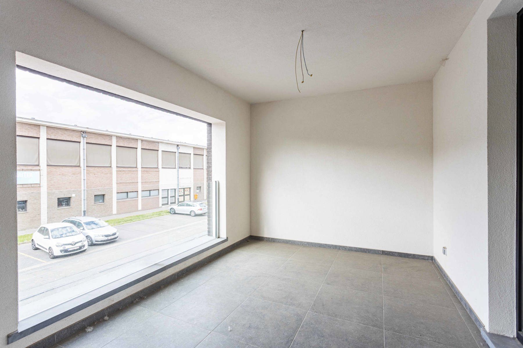 Erg ruim appartement met groot terras! foto 21