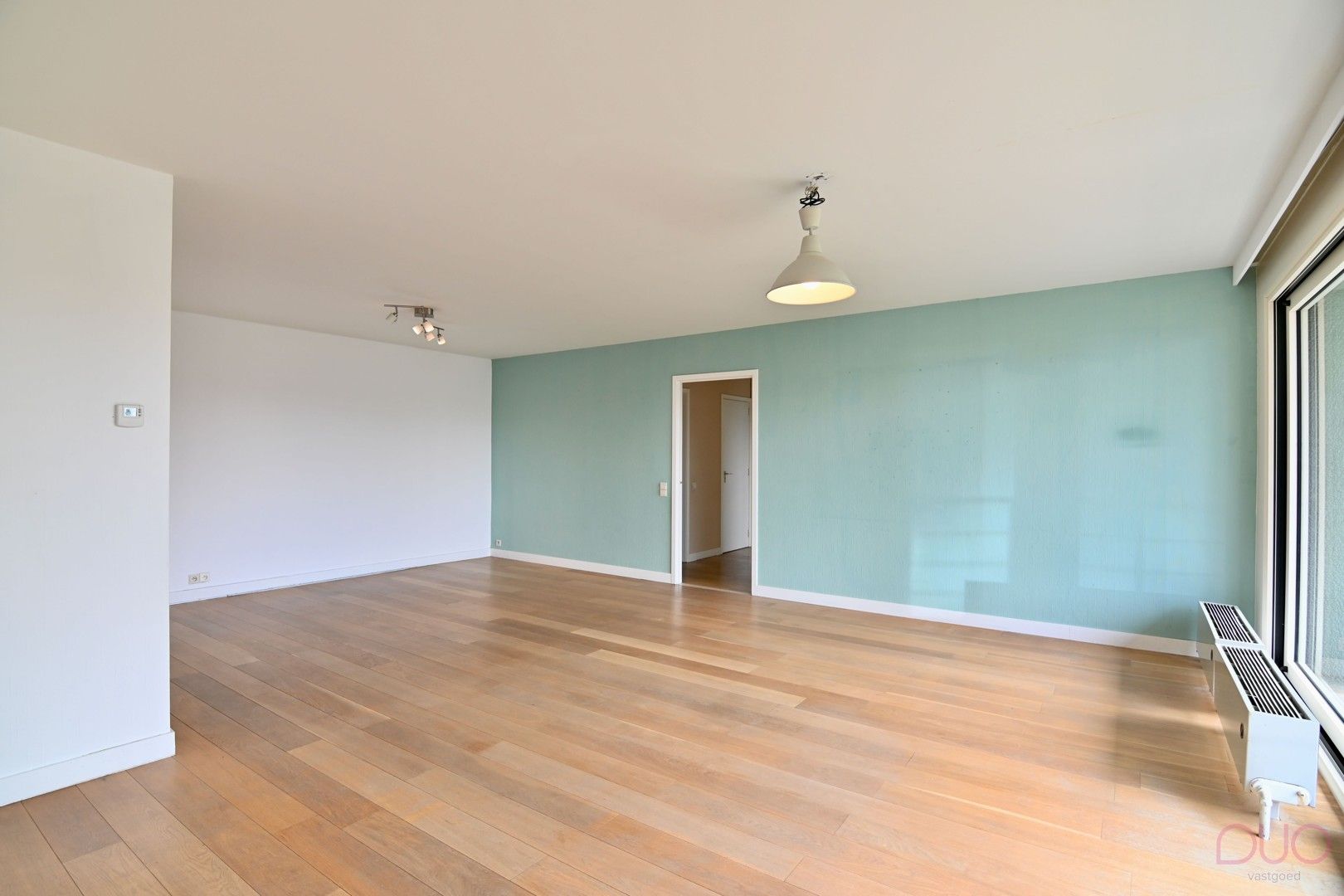 Lichtrijk appartement met drie slaapkamers en west georiënteerd terras foto 8