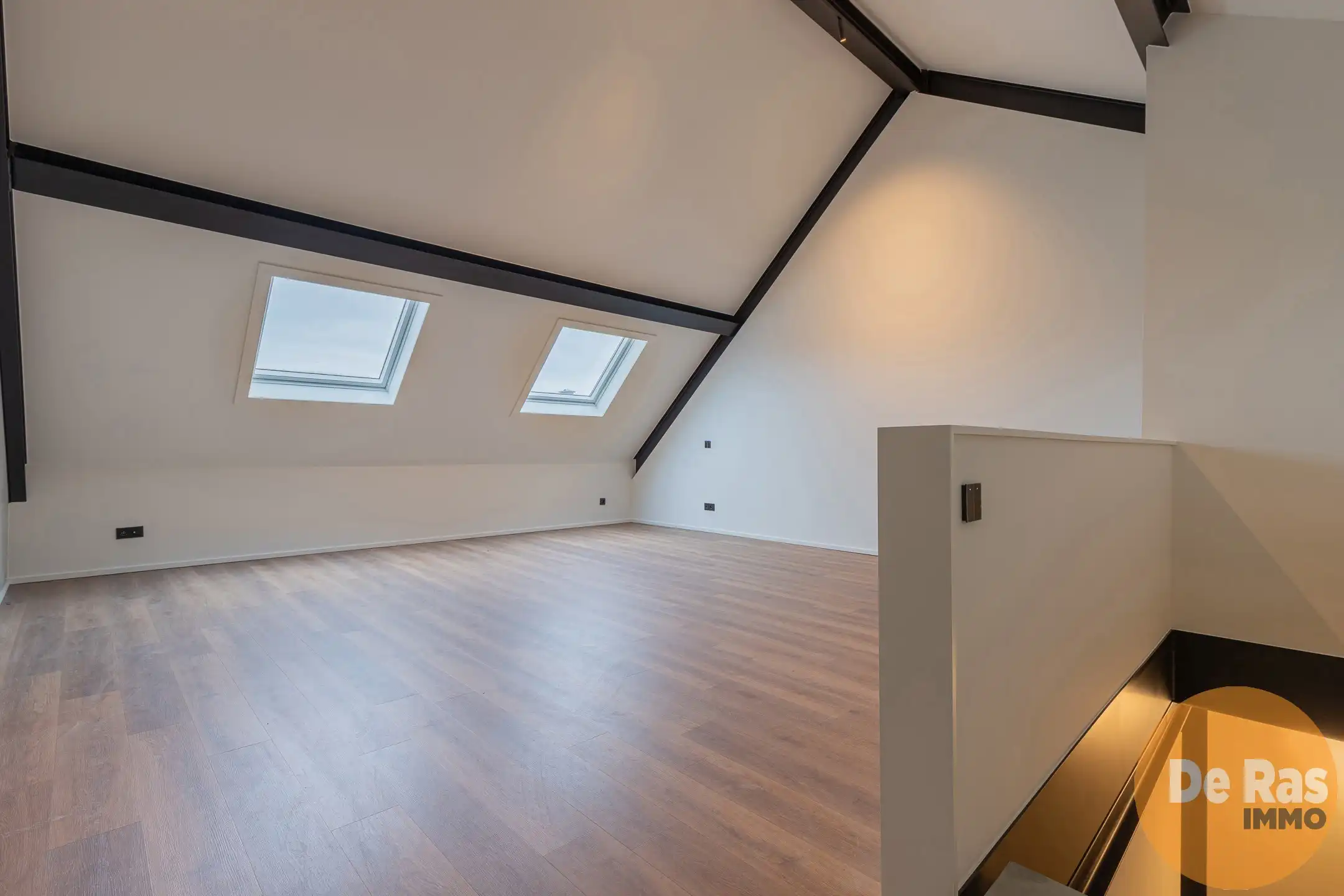 VLIERZELE - Nieuwbouwwoning in moderne betonarchitectuur foto 17