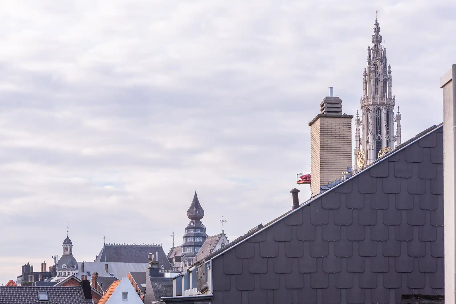 Top 2 slk-appartement met terras en parking, hartje stad ! foto 9