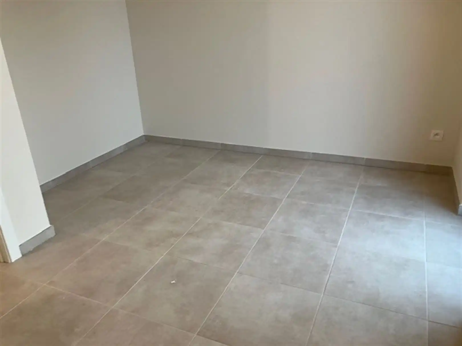 Stijlvol tweeslaapkamer appartement in centrum Westmeerbeek foto 11