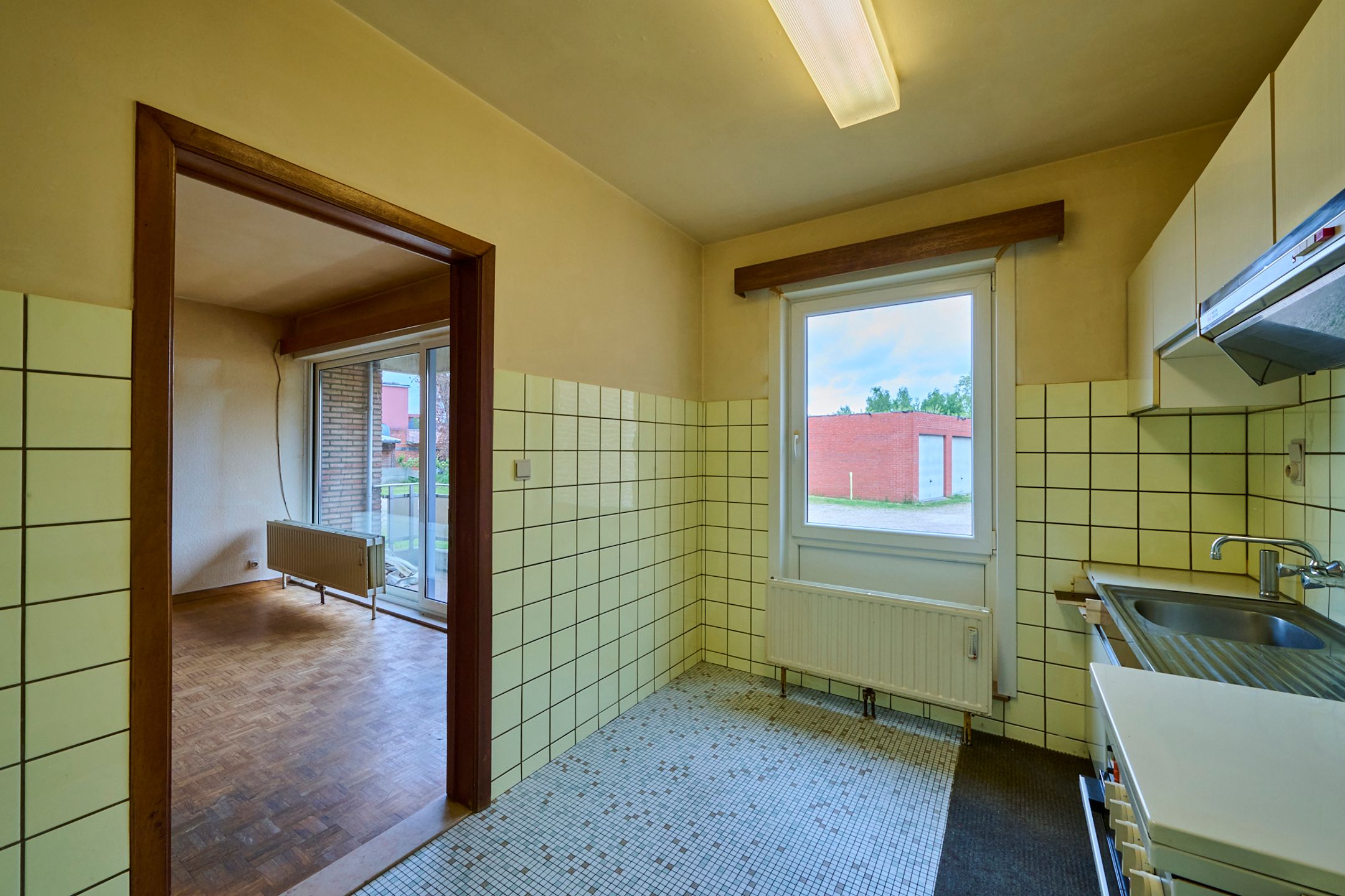 Centraal gelegen glv appartement + berging + garagebox foto 4