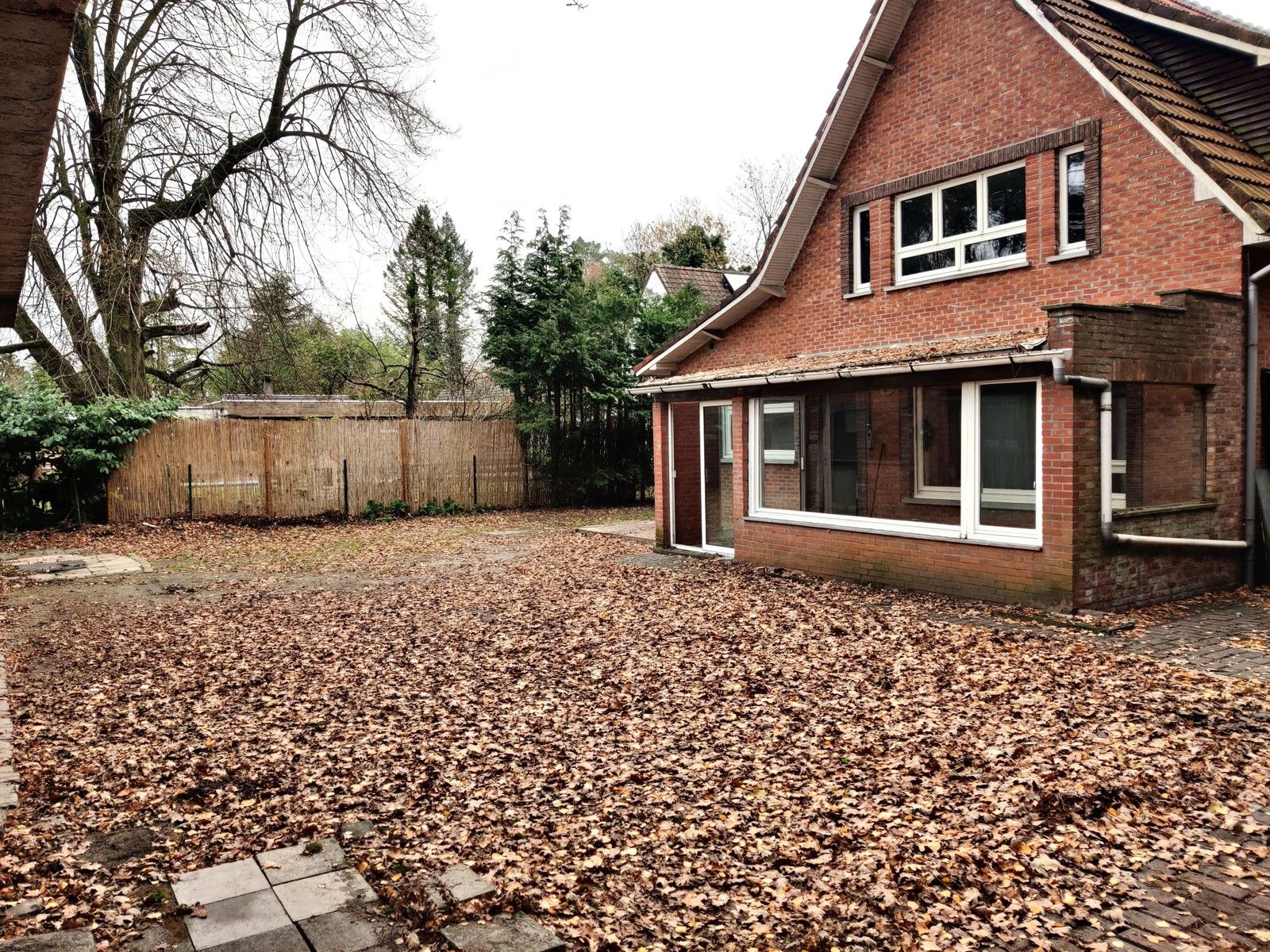 Charmante woning met magazijn  foto 21