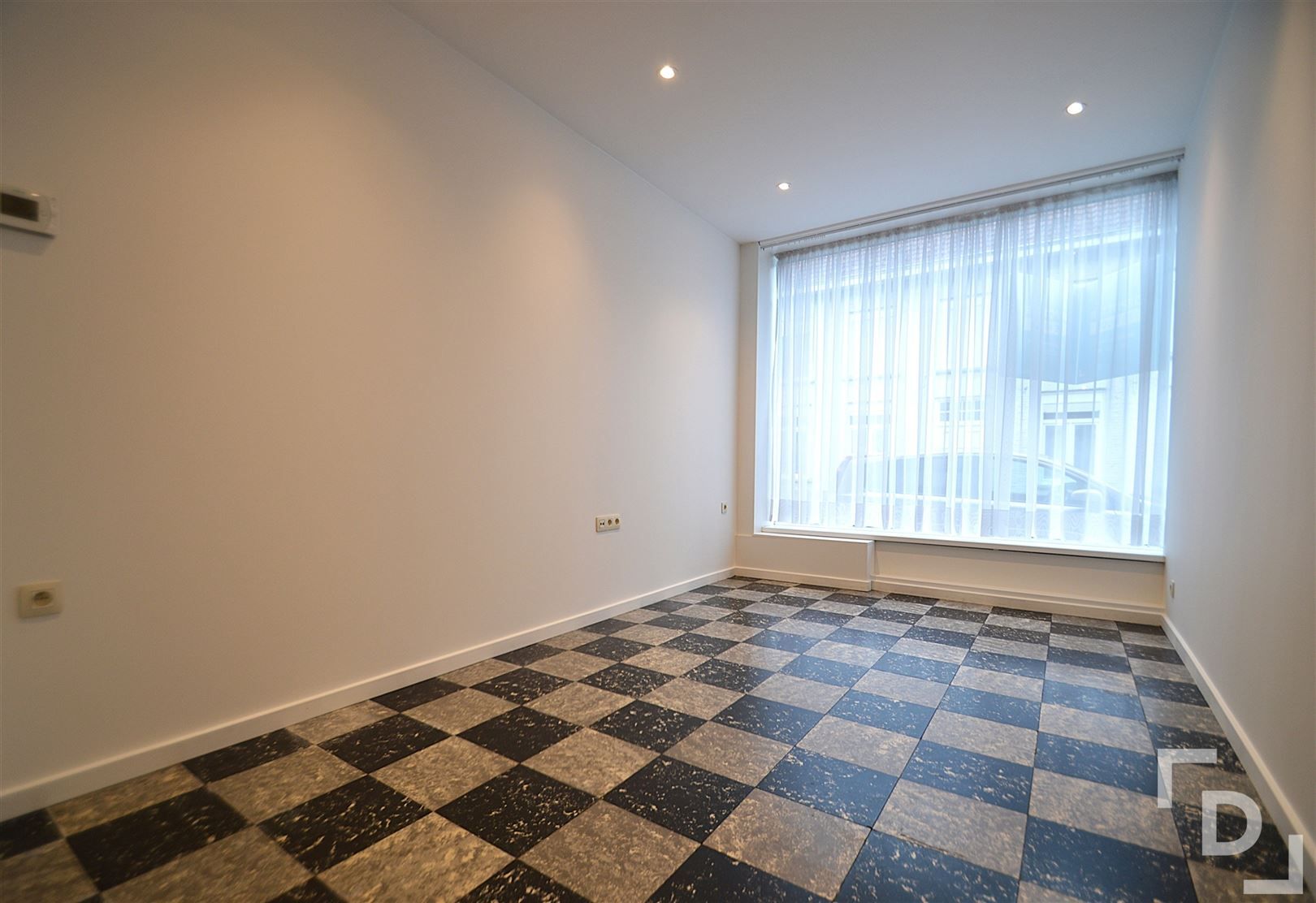 "Gerenoveerde stadswoning in het centrum van Poperinge" foto 6