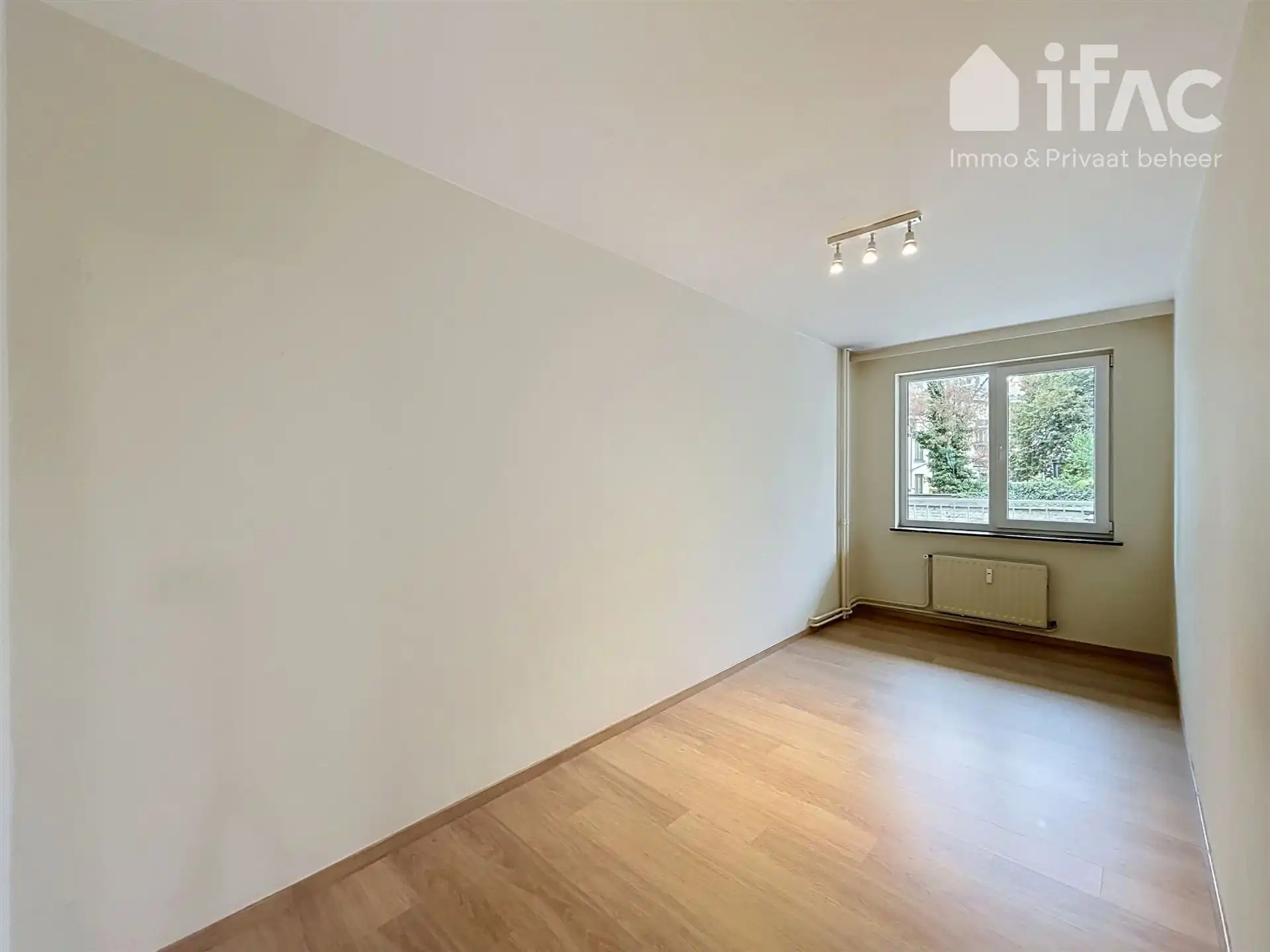 Ruim en goed gelegen appartement foto 8