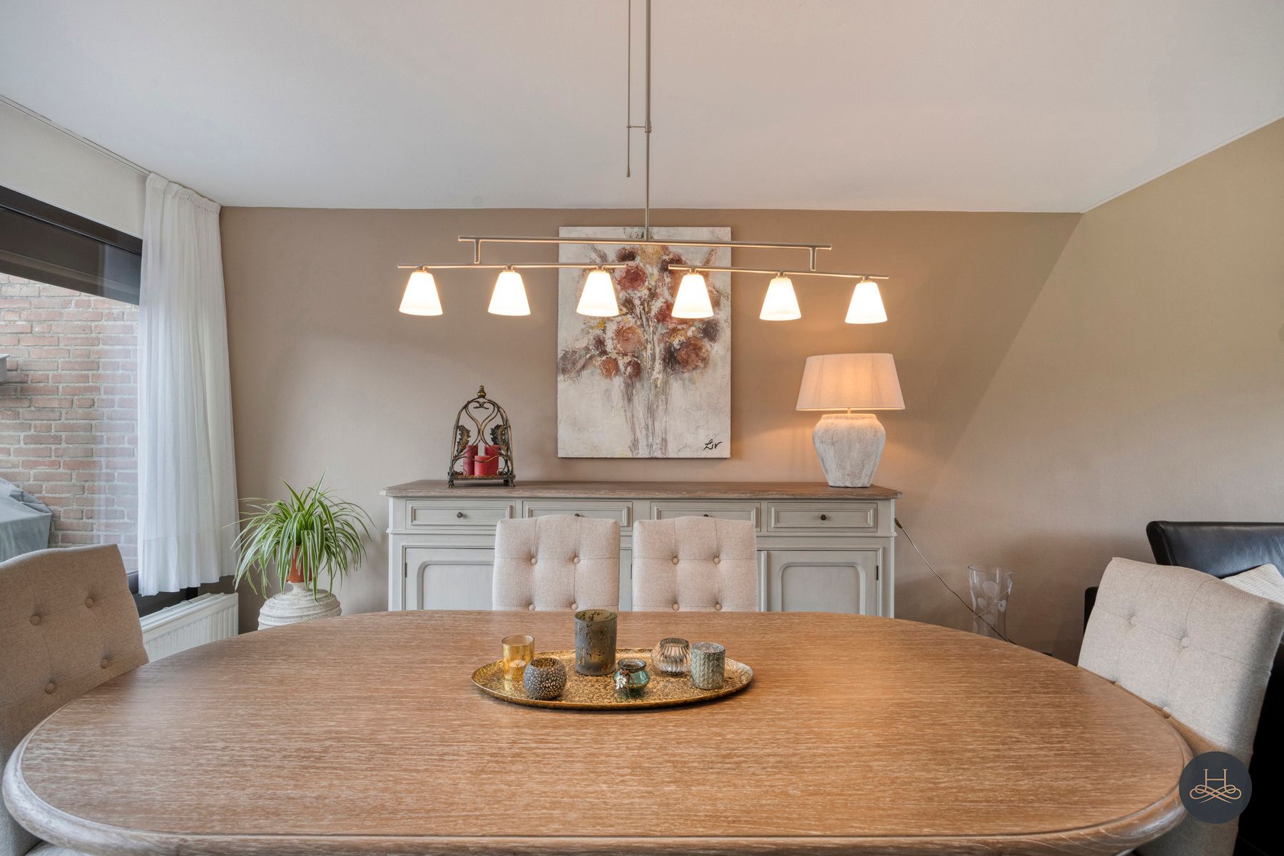 Gezellige woning op toplocatie in een doodlopende straat foto 6