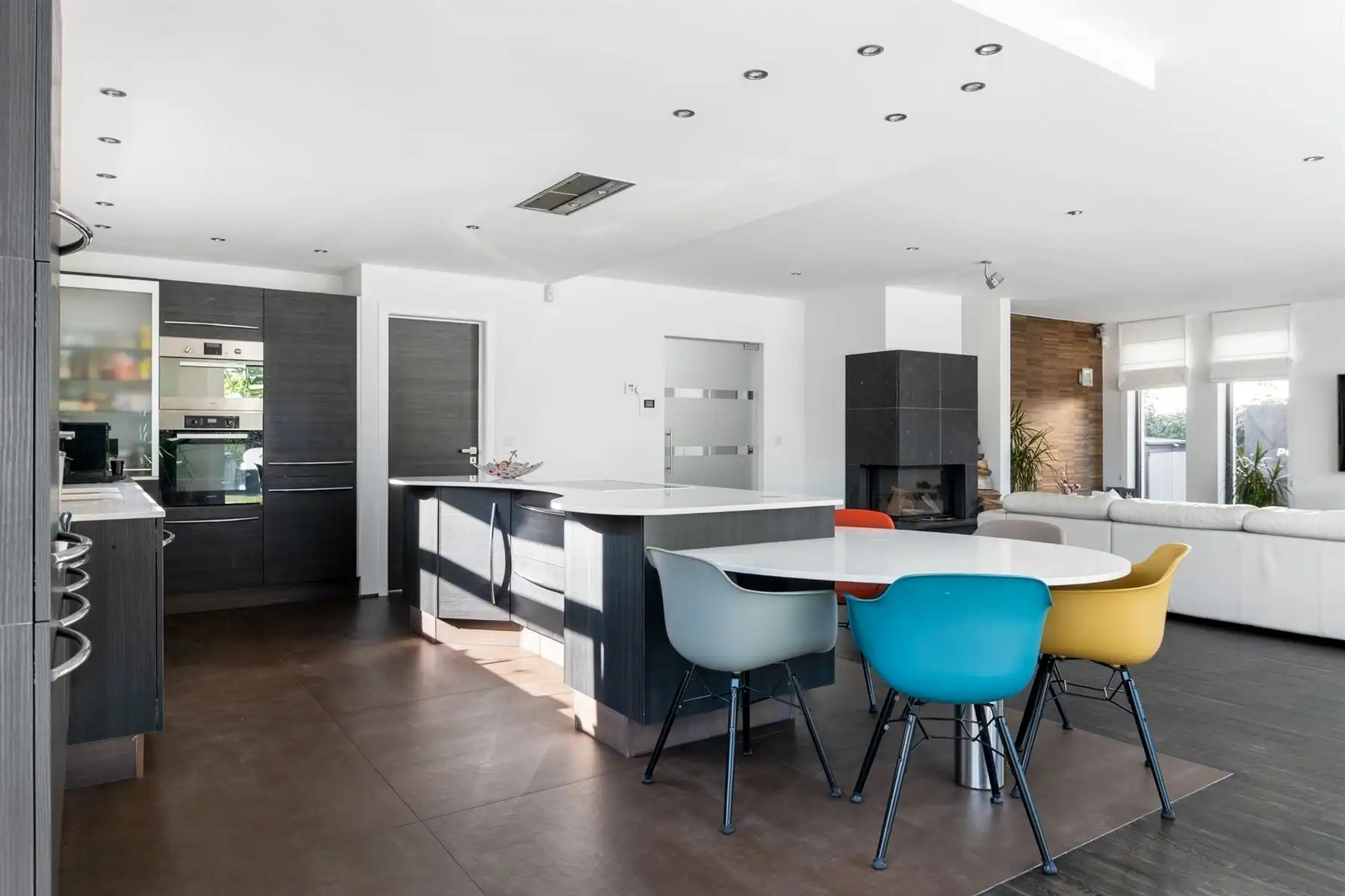  ENERGIEZUINIGE, MODERNE VILLA (2010) MET VERWARMD ZWEMBAD foto 10