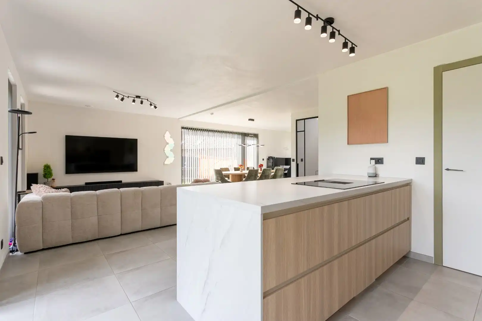 Recente woning (EPC A) met 3 slpks, garage en tuin op 7are foto 12