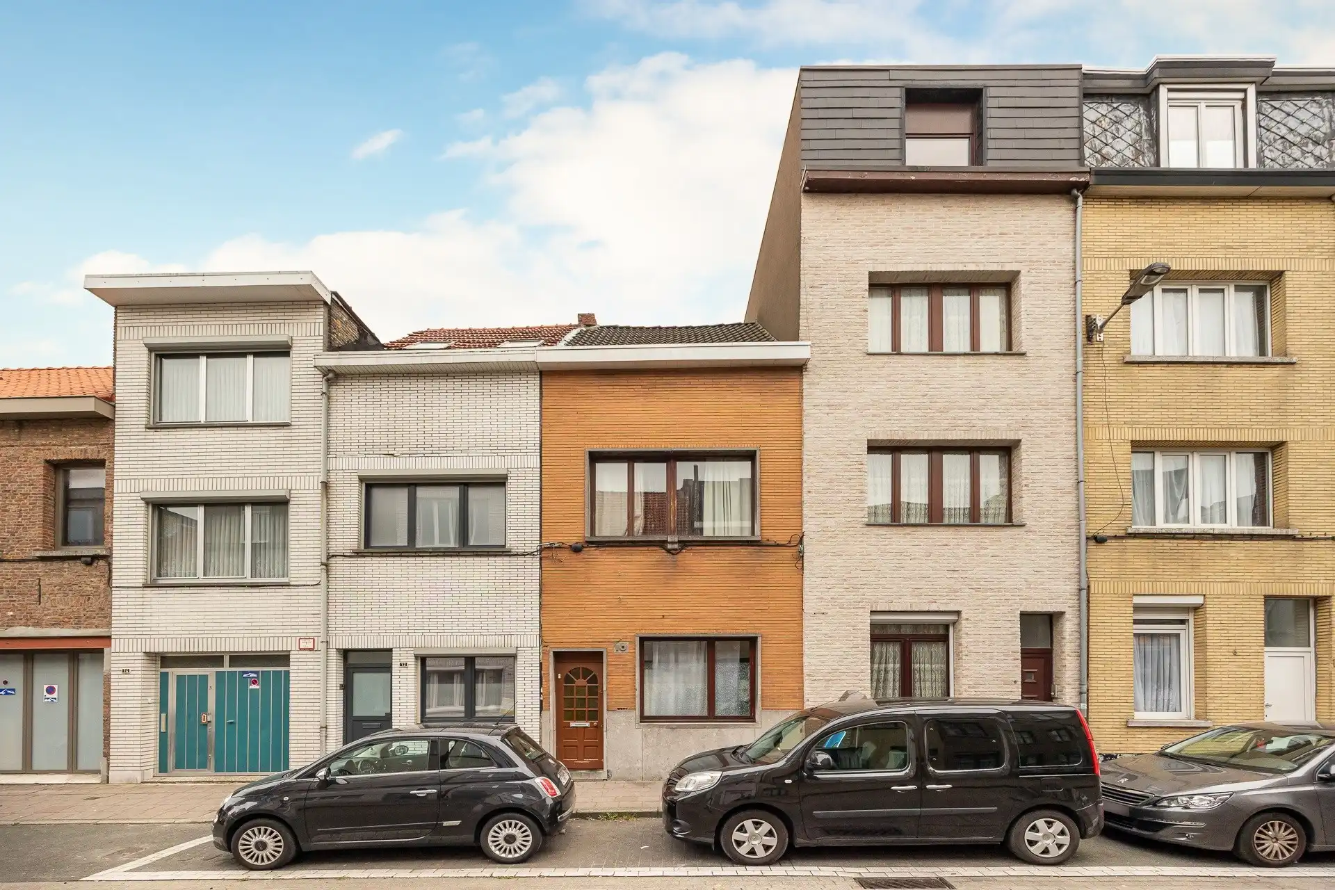 Woning met 5 SLPKS in opkomende buurt van 2060 foto 2