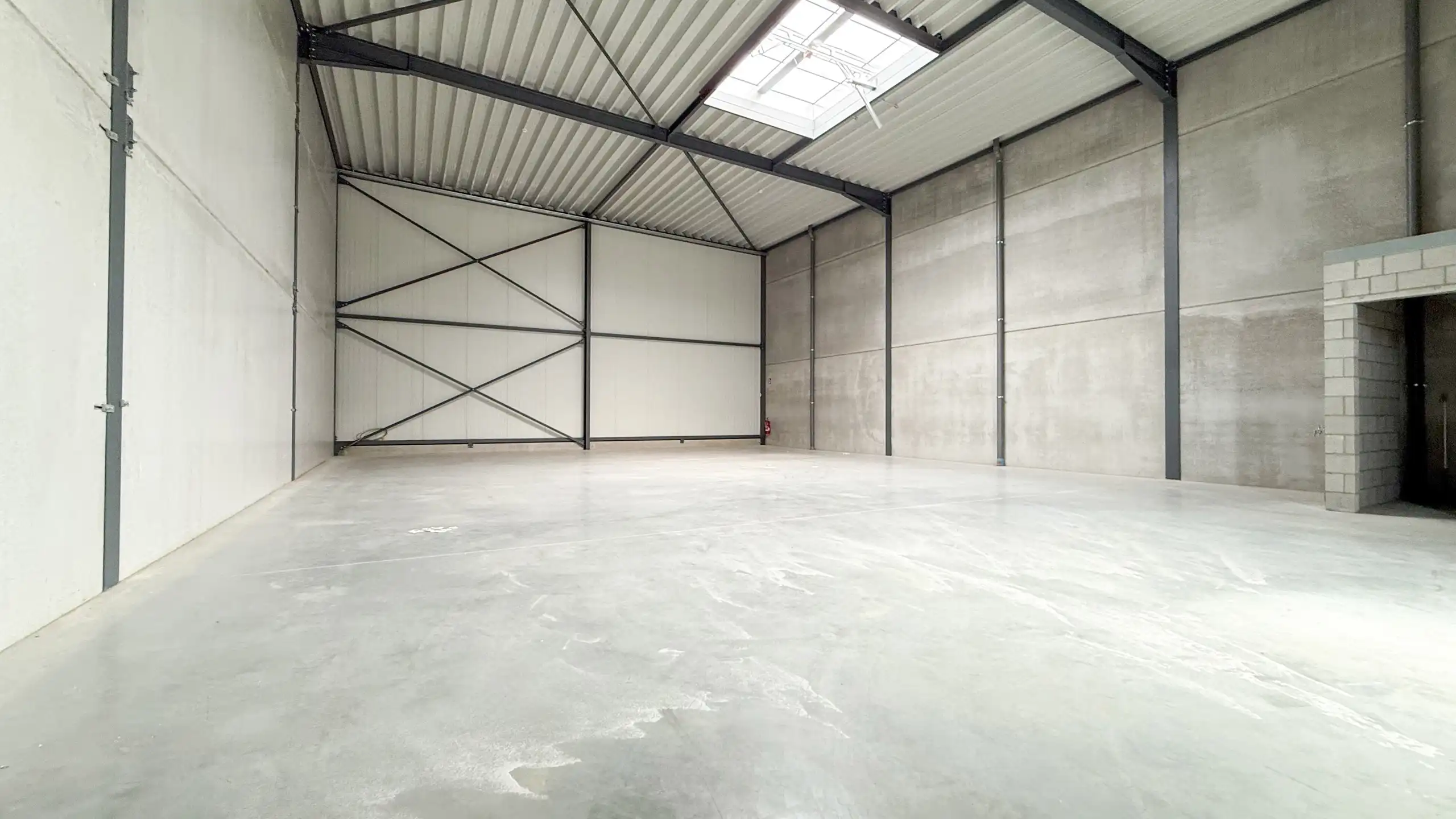 Nieuwbouw KMO-unit van 216 m² op topligging in Beringen! foto 3