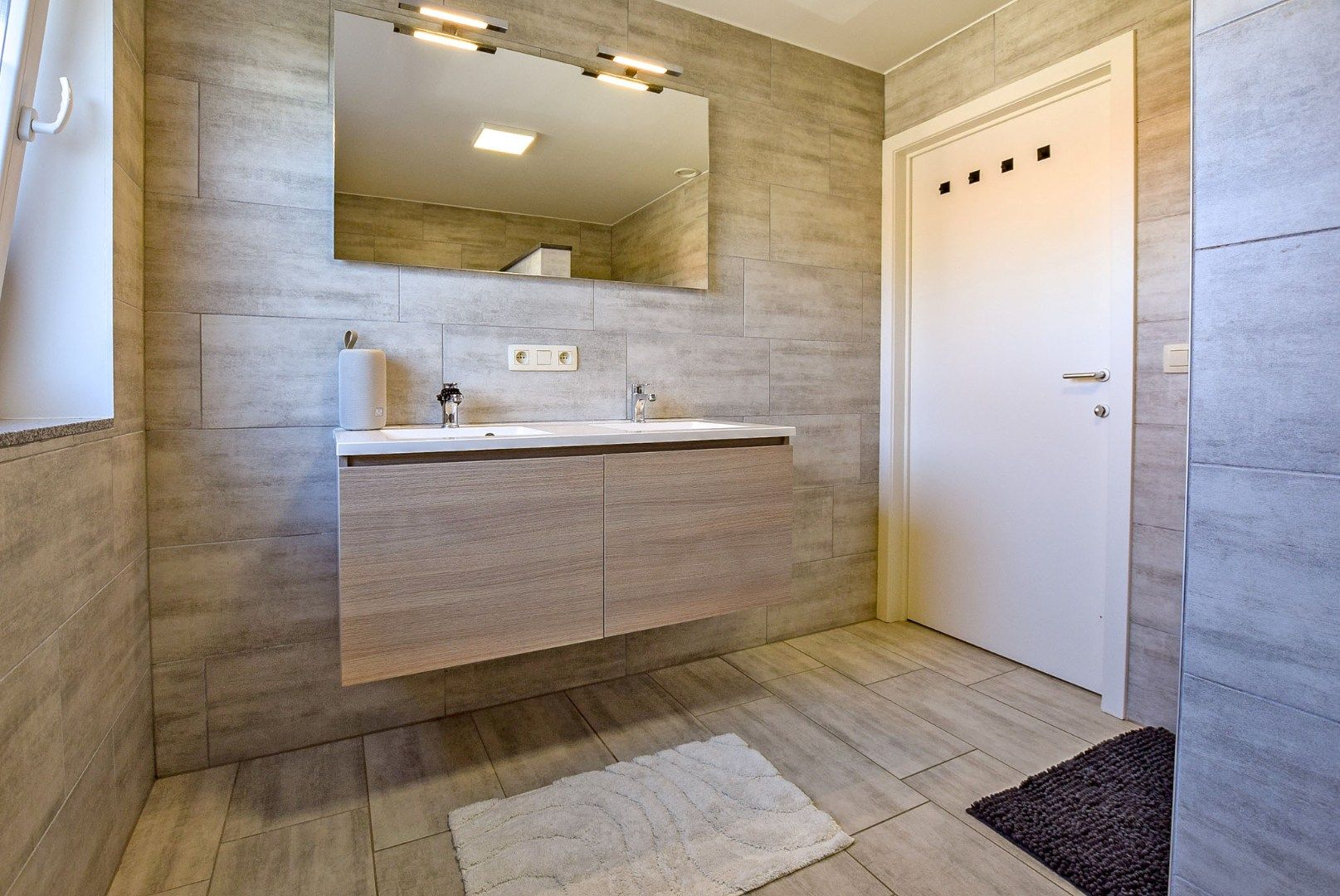 Recente energiezuinige woning (bouwjaar 2017) met 3 slaapkamers te Diksmuide.  foto 14