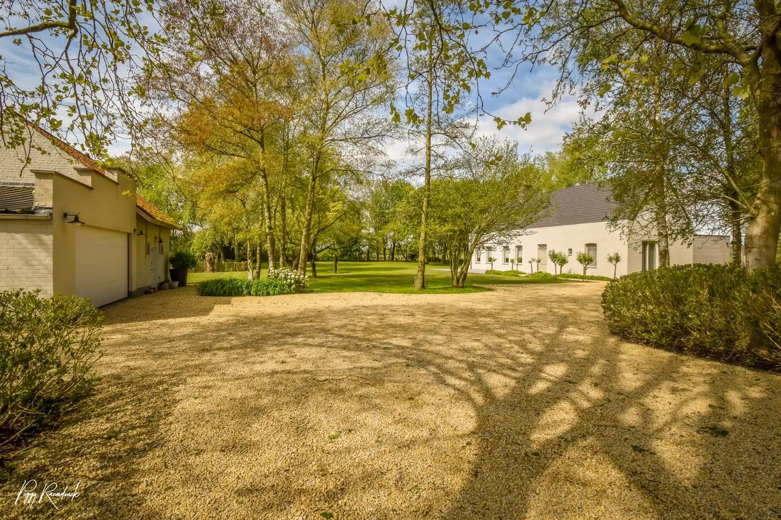 Idyllisch gelegen eigendom op 8.720 m² op de Poelberg te Tielt. foto 8
