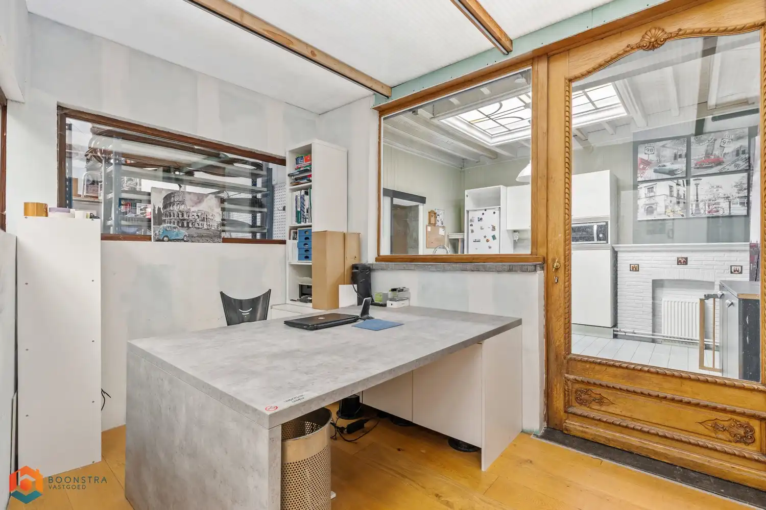 Ruime woning met handelsruimte en grote garage / werkplaats foto 11