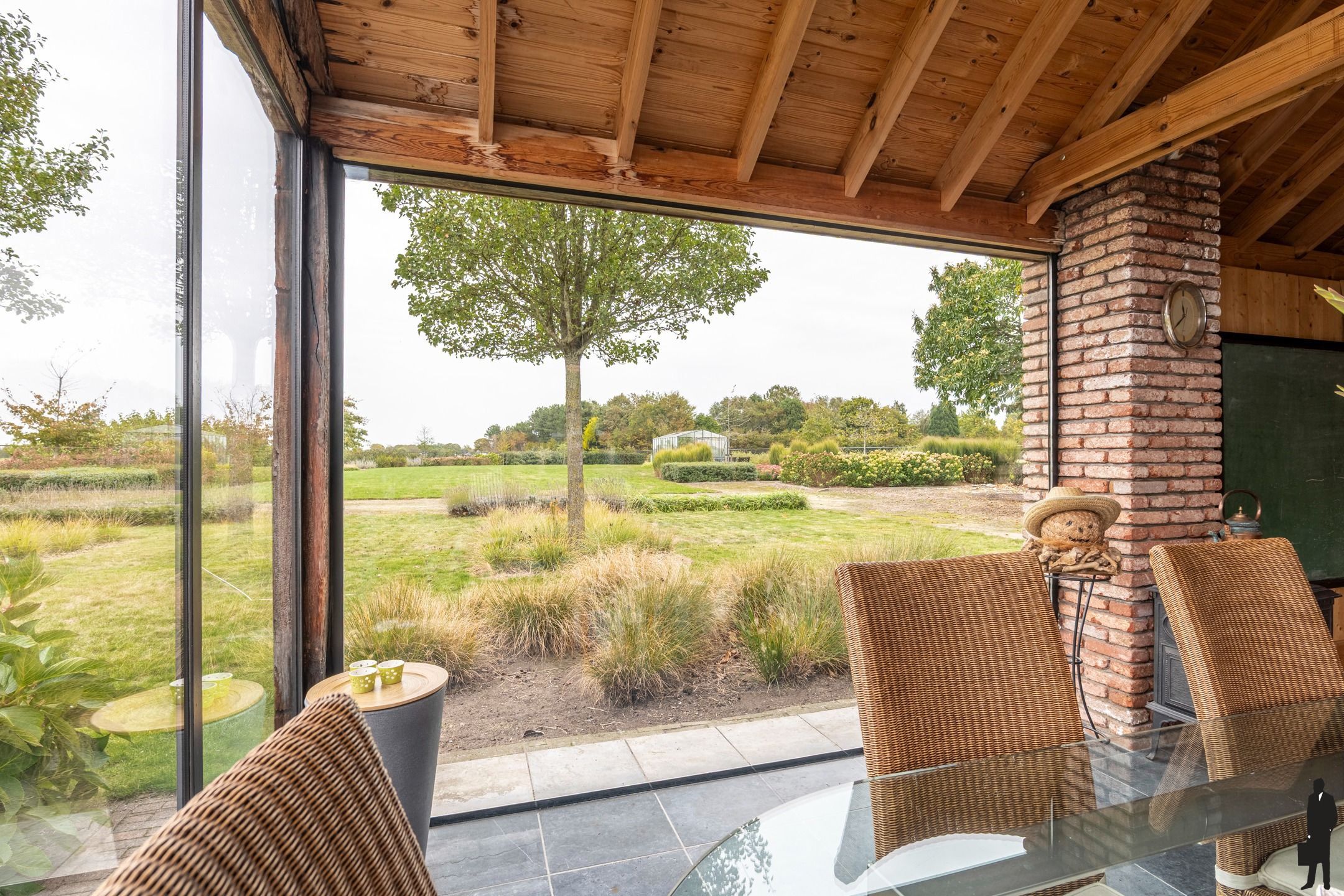 Landelijke woning met 3 slpk. en vrij uitzicht op een perceel van ca. 3.400 m² foto 25