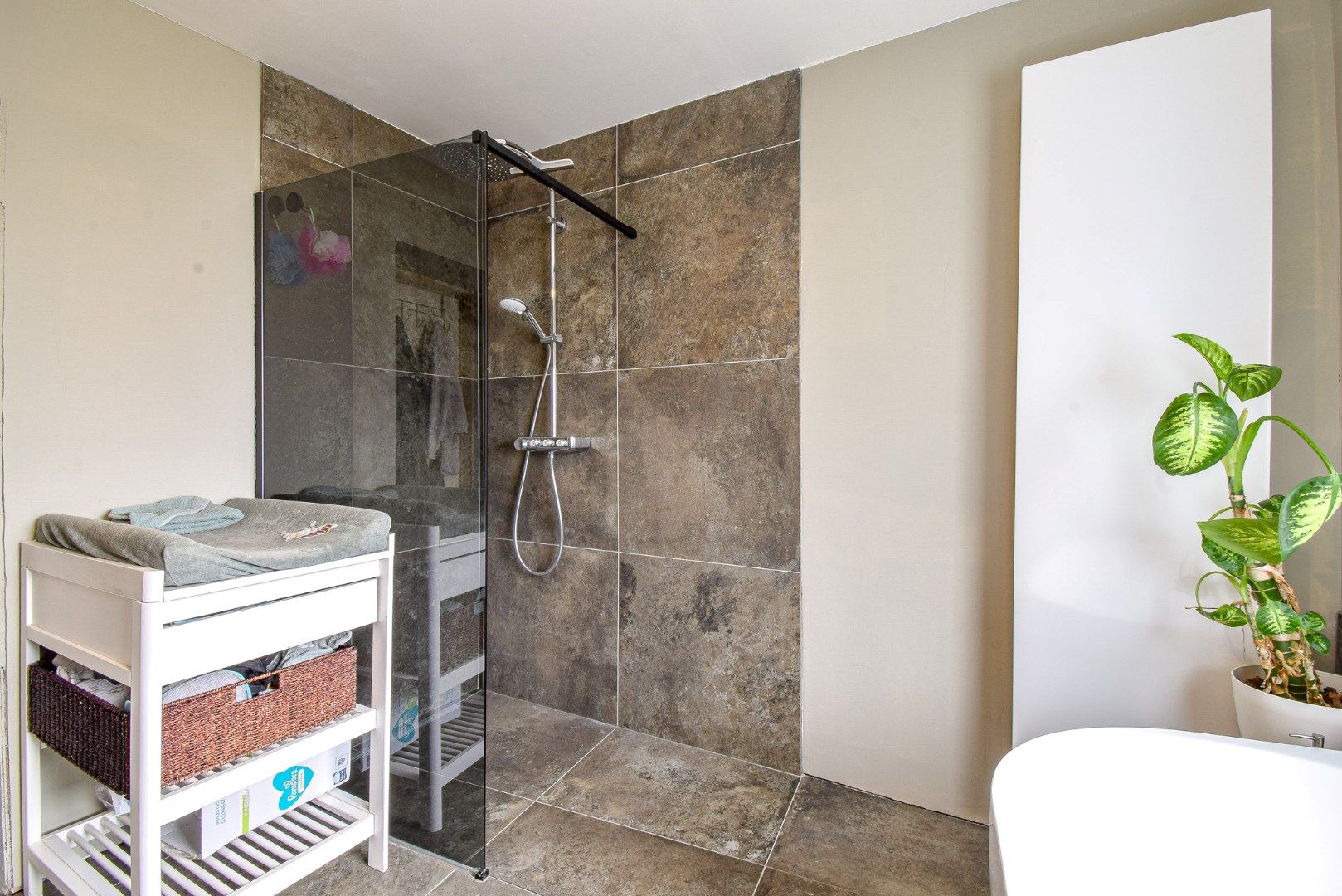 Strakke instapklare woning met rustige locatie foto 10
