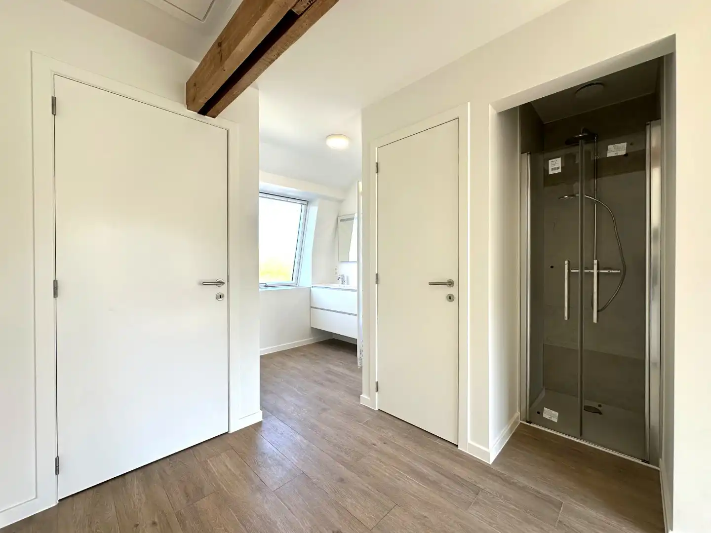 Gerenoveerd duplex appartement nabij de Smedenpoort foto 11