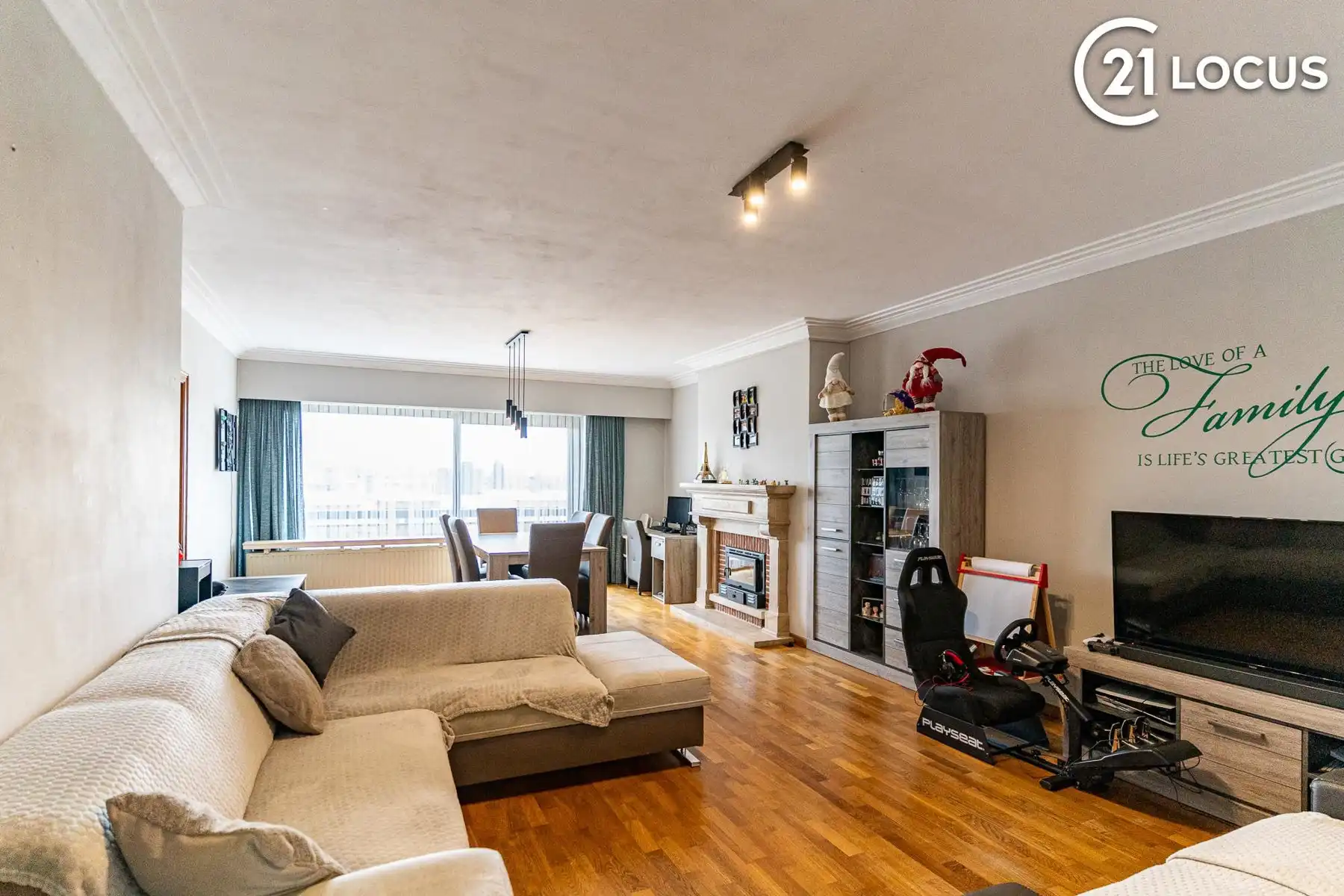 Ruim appartement met 3 slaapkamers in Beveren-Waas foto {{pictureIndex}}