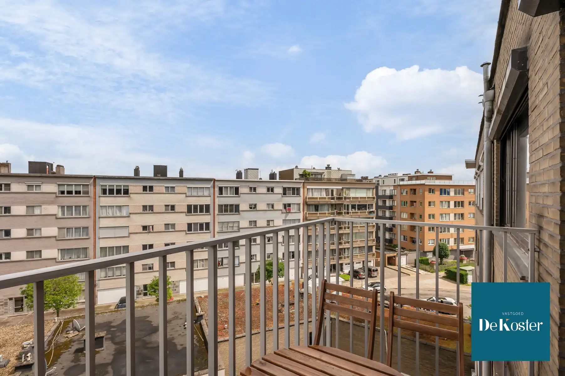 Instapklaar gerenoveerd appartement met 2 slaapkamers foto 13