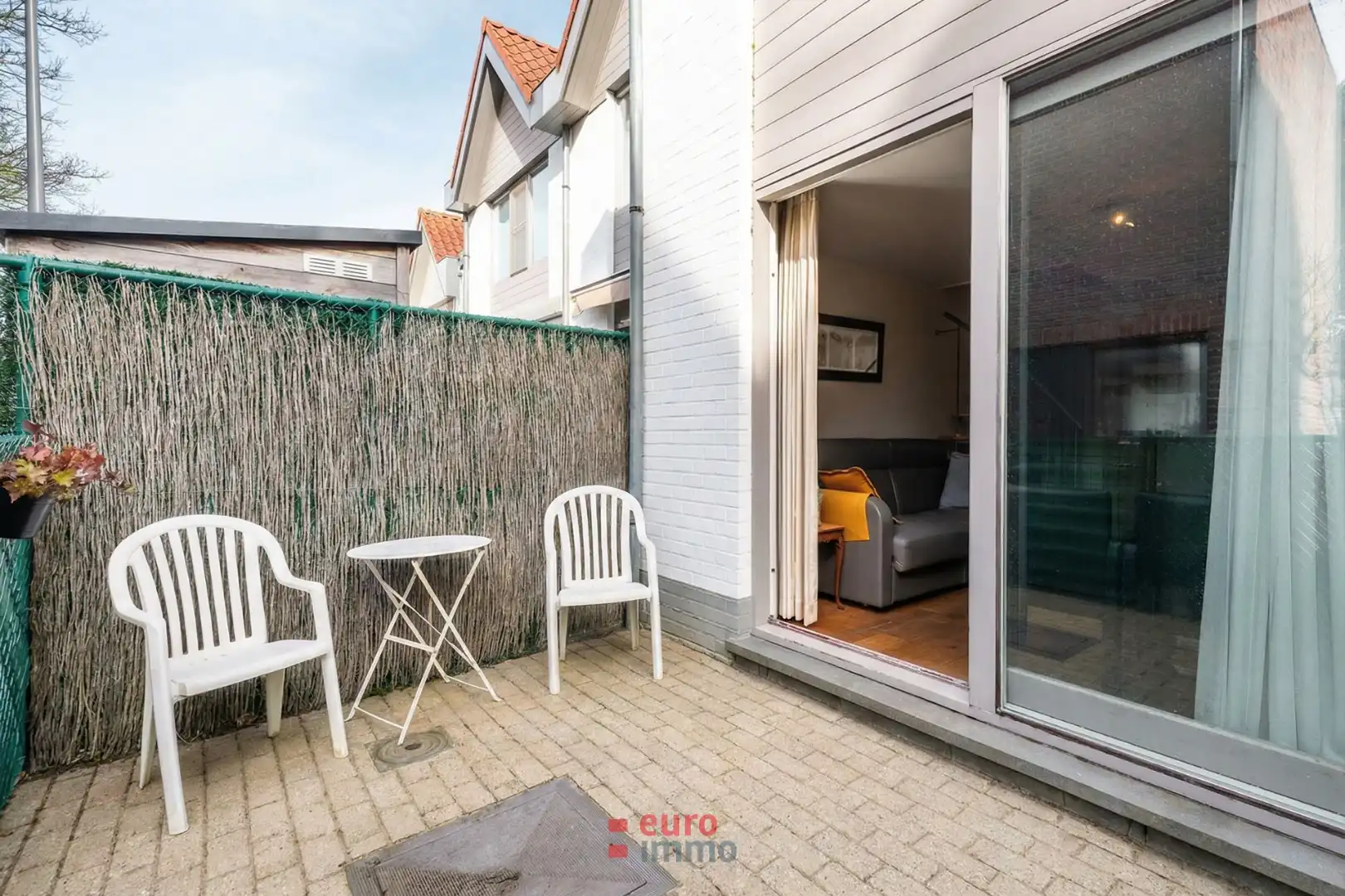 Hoofdfoto van de publicatie: Nabij de havengeul gelegen, zéér gezellige woning met bijhorende parking!