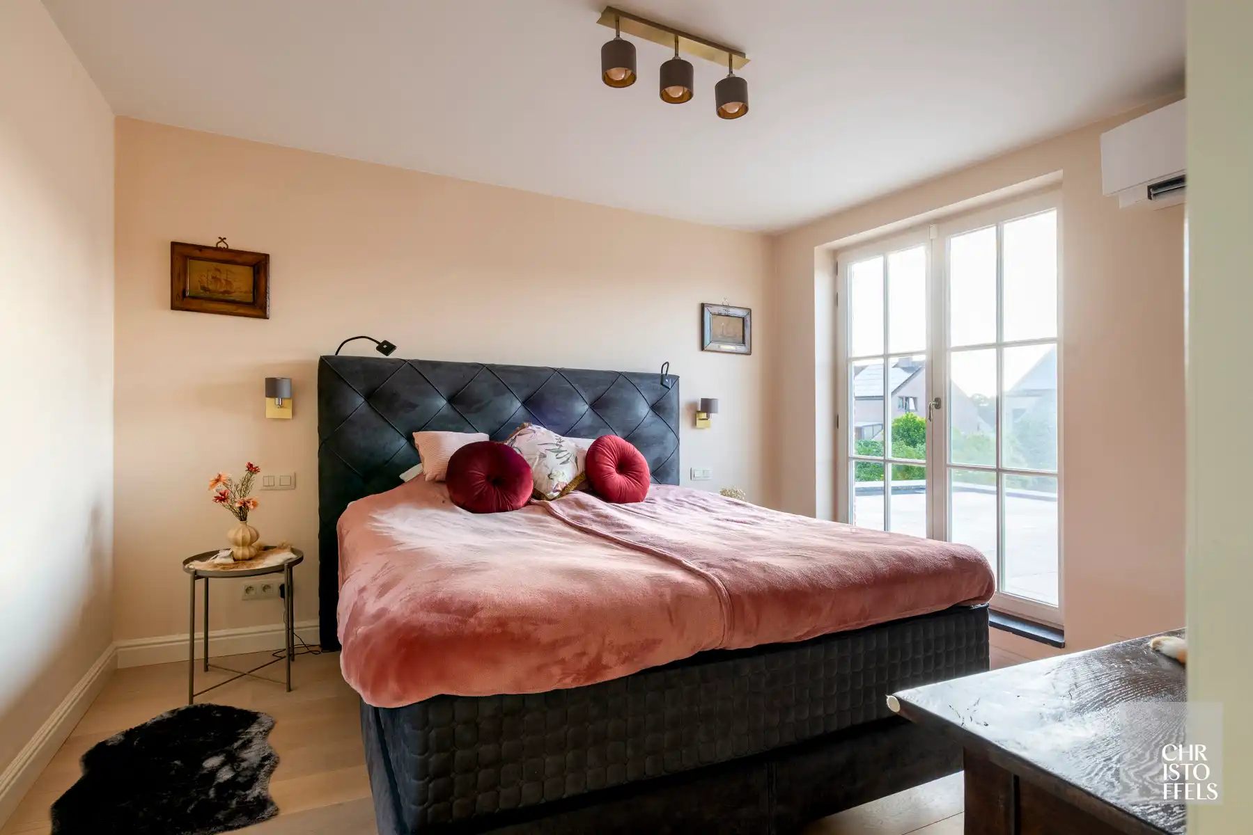 Charmante, volledig gerenoveerde villa op 1.000 m² met 4 slaapkamers en 2 badkamers foto 11