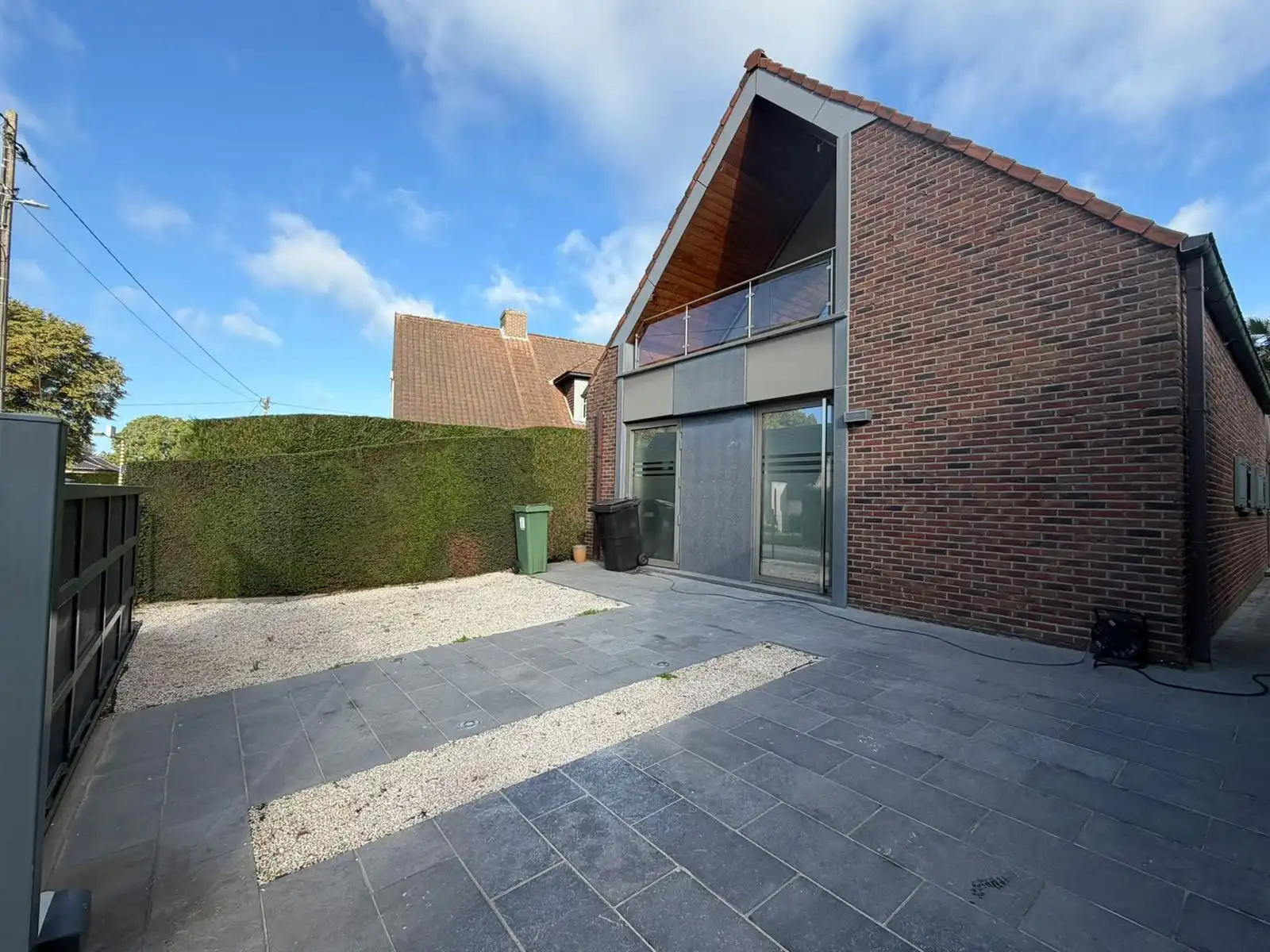 Open bebouwing met twee slaapkamers en 2 ruime terrassen foto {{pictureIndex}}