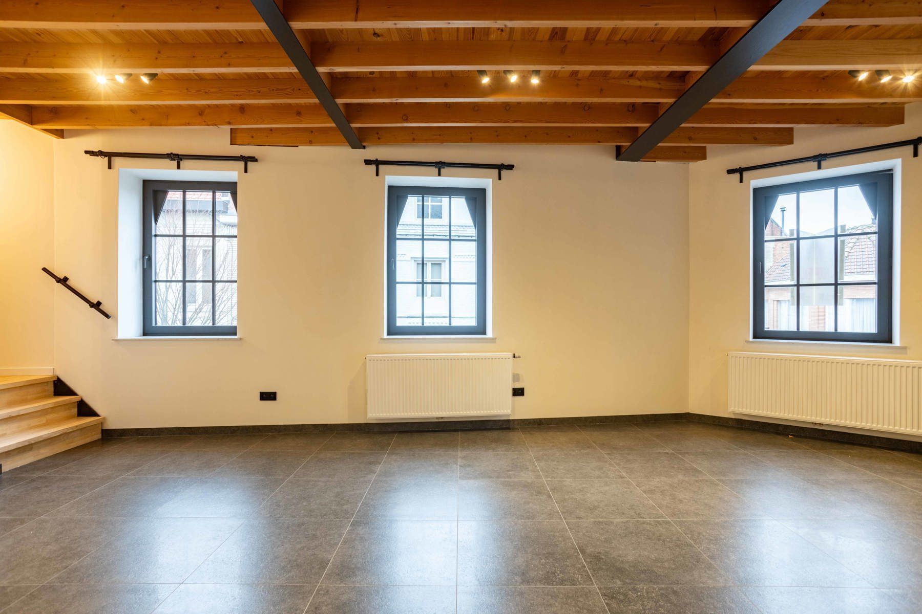 Uniek energiezuinig pakhuis met loftgevoel! foto 5