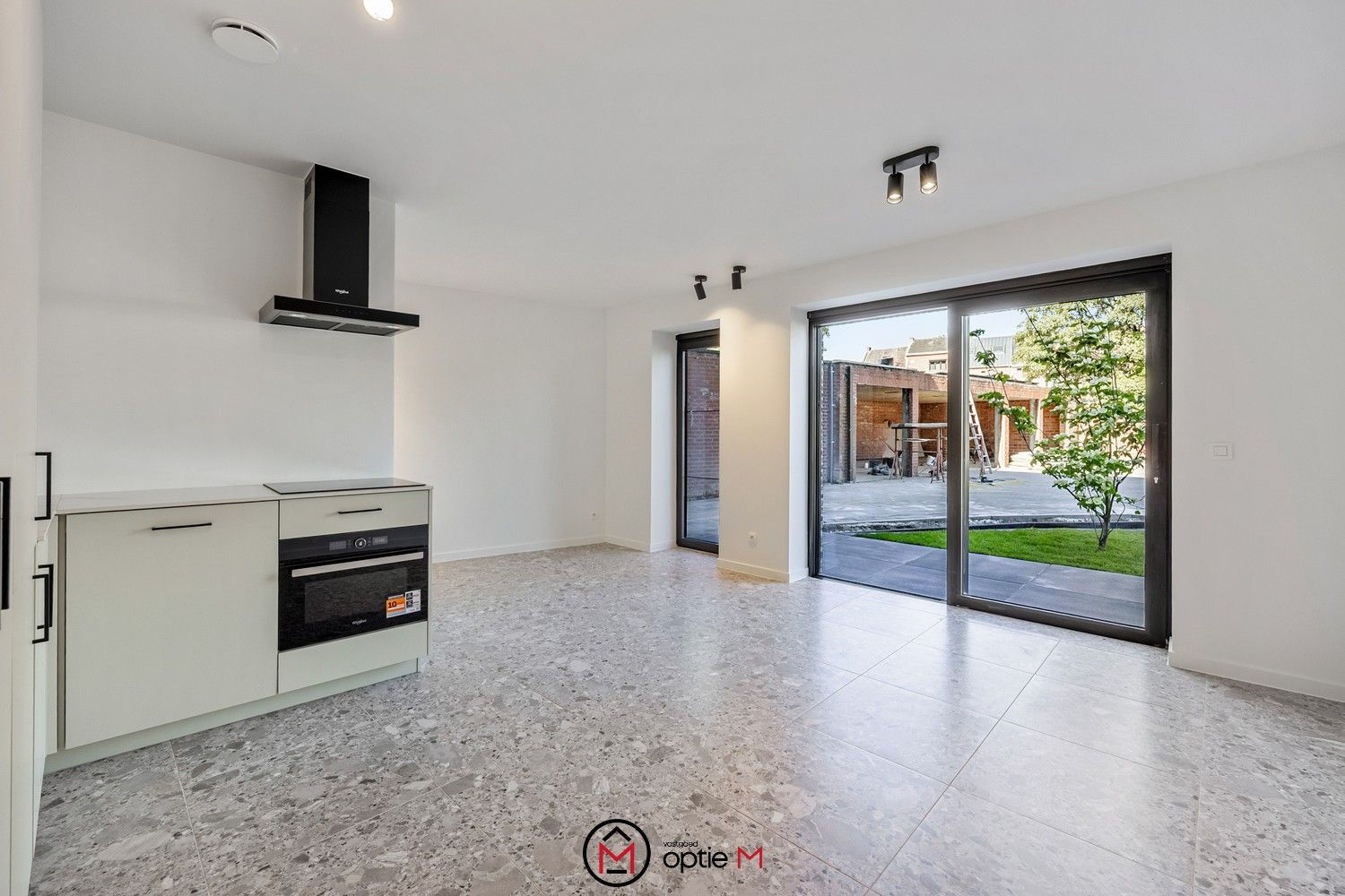 Wonen in het hart van Hasselt – slimme, complete studio foto 5