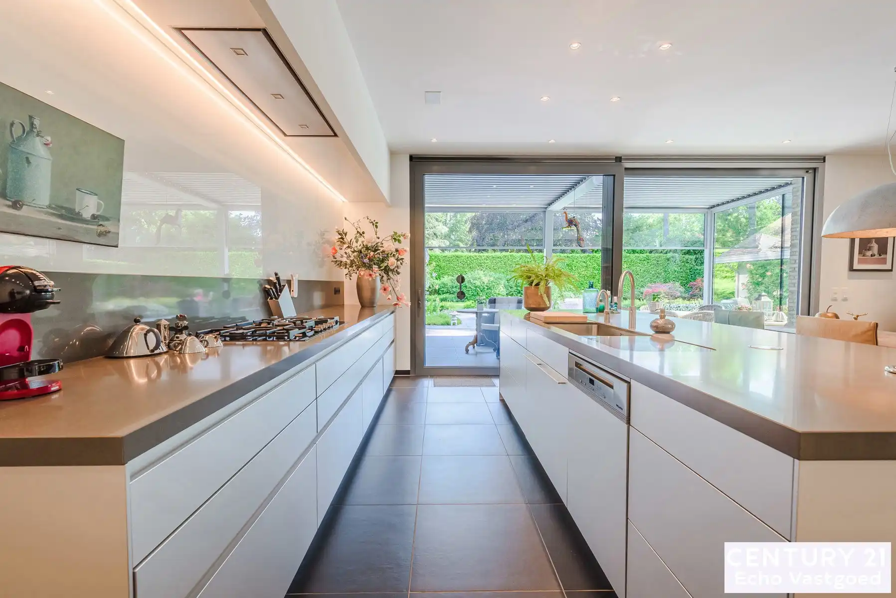 Exclusieve onderhouden architectenvilla in villawijk De Lint foto 20