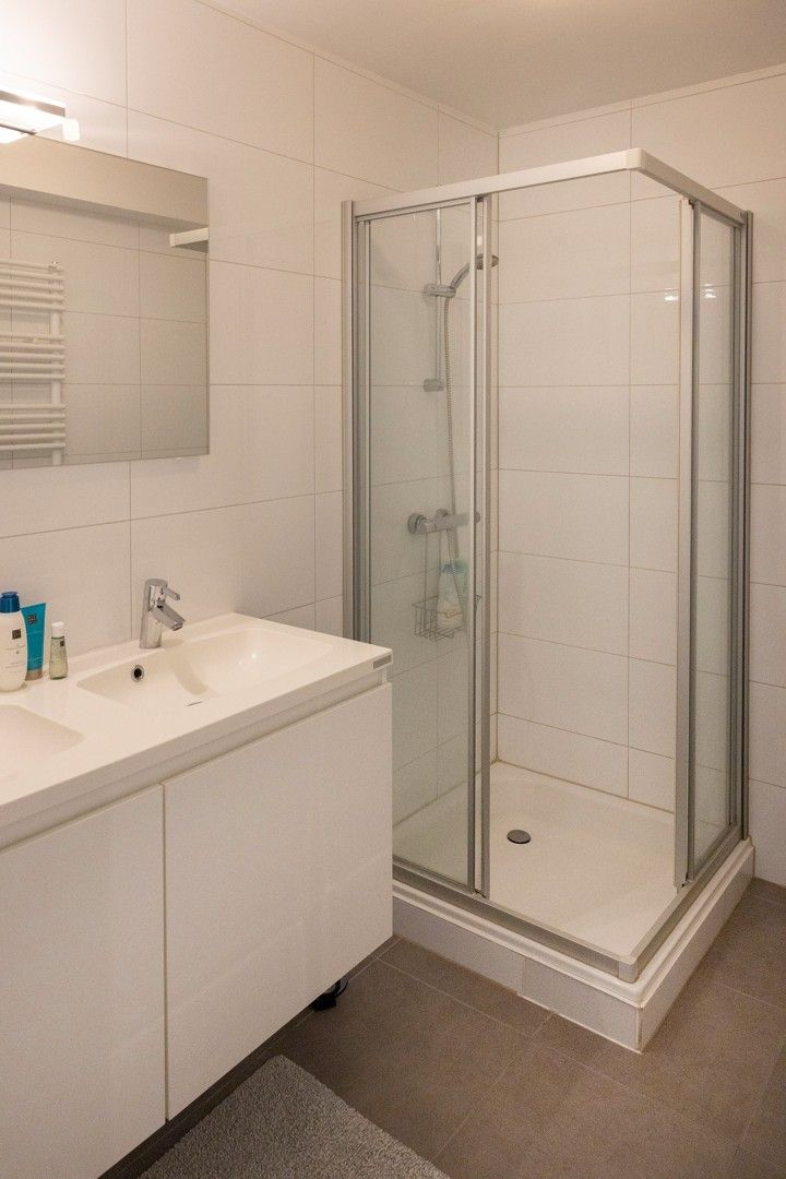 Aangenaam, instapklaar appartement met 2 slaapkamers. foto 10