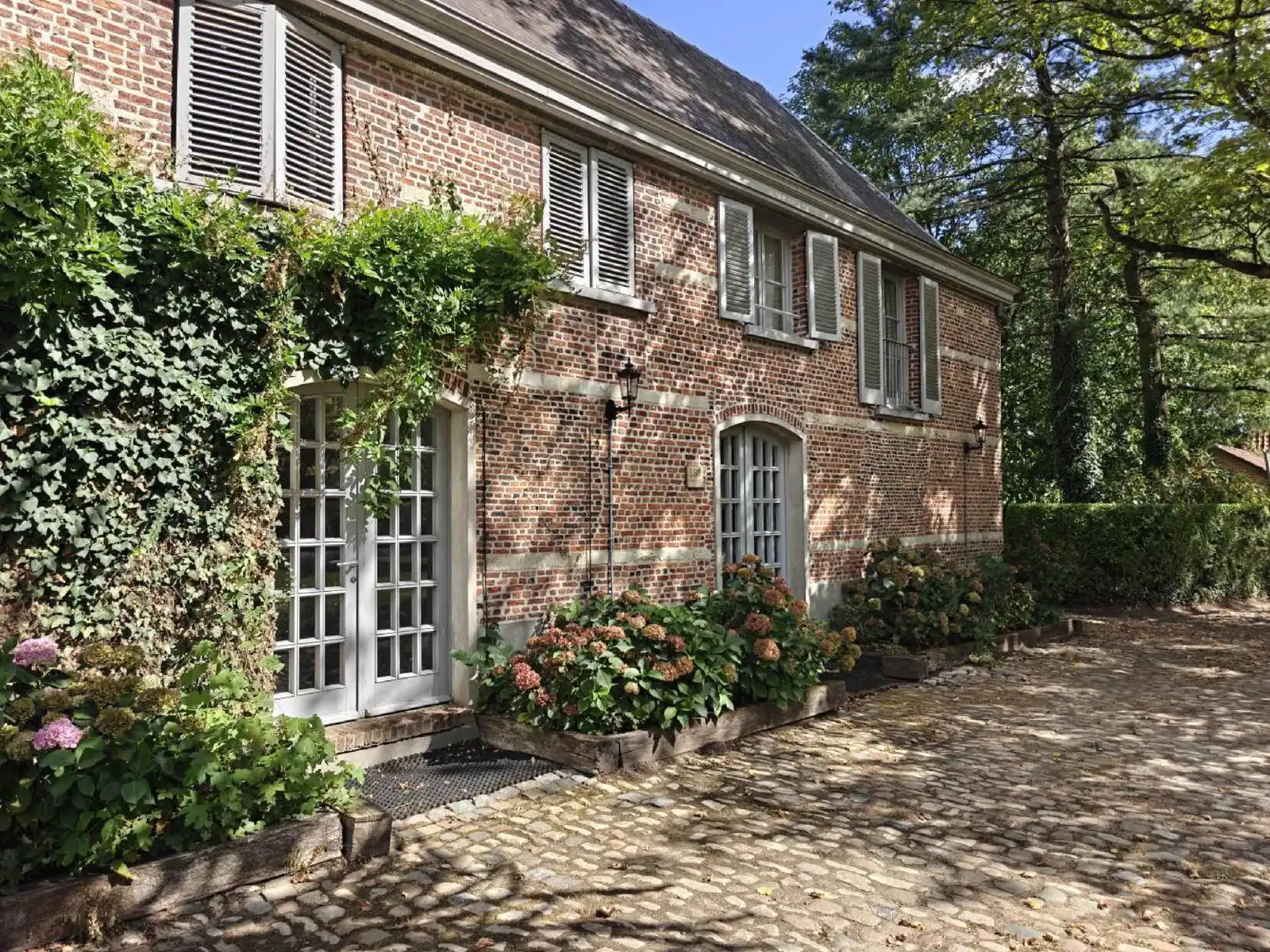 Kantoor te huur foto {{pictureIndex}}