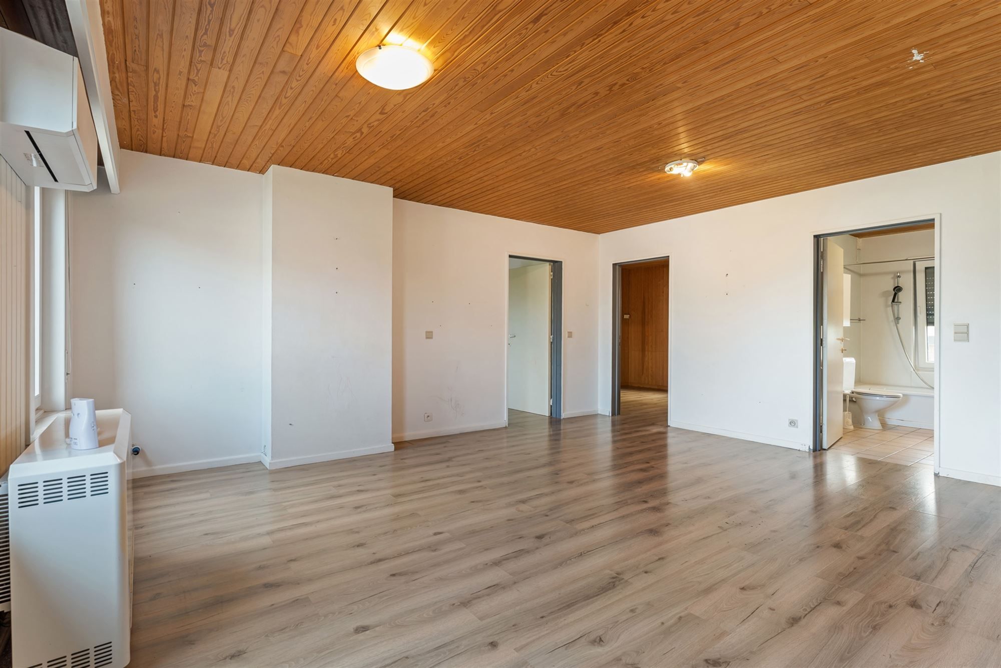 GOED GELEGEN OPBRENGSTEIGENDOM MET 2 APPARTEMENTEN foto 28