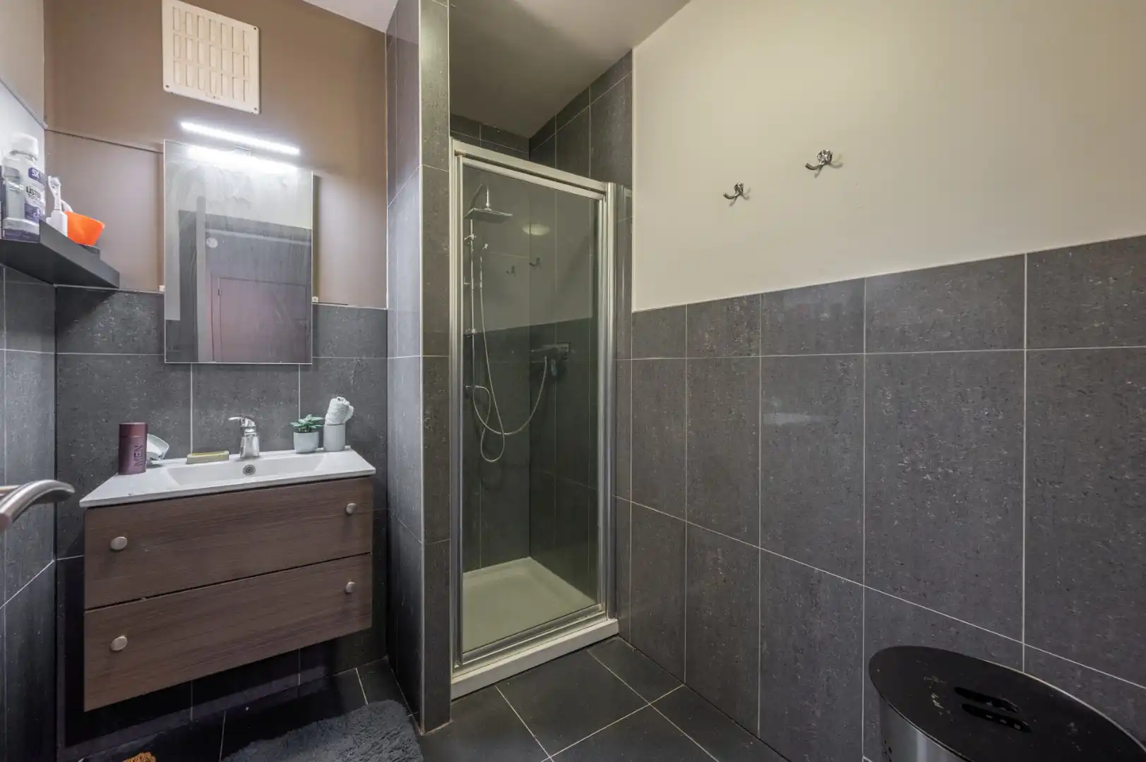 Appartement op de eerste verdieping met garagebox foto 8