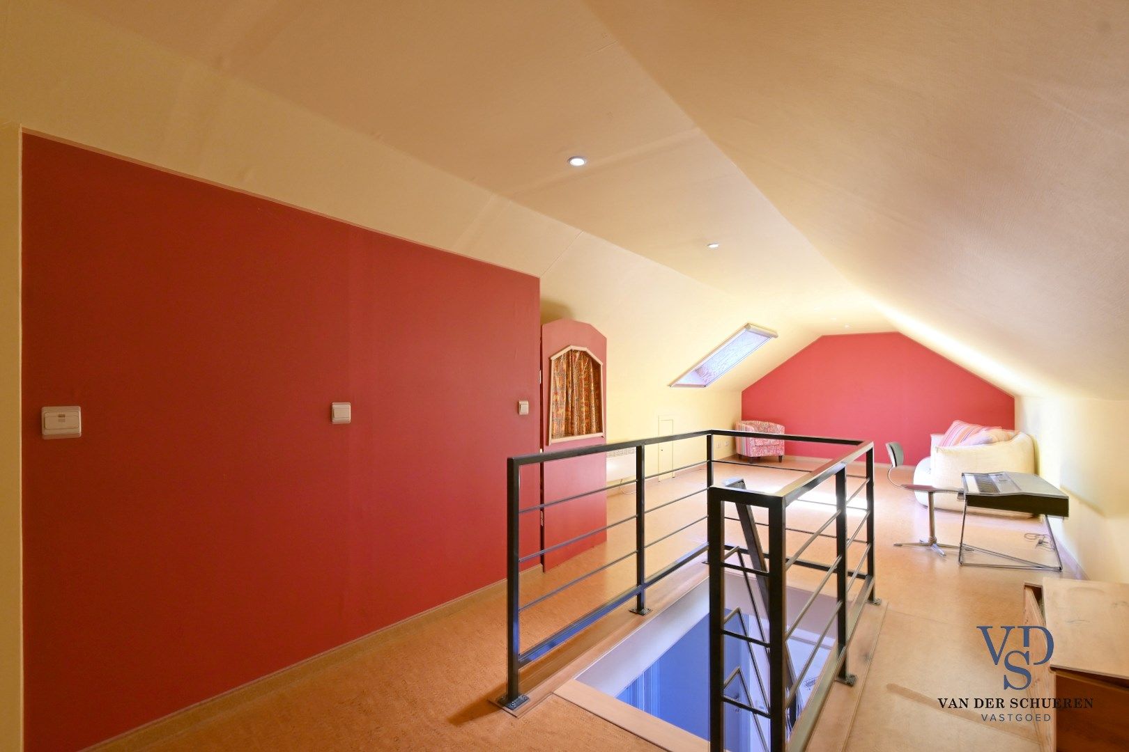 Exclusieve villa met weide (ca. 1 ha) en adembenemende vergezichten foto 23
