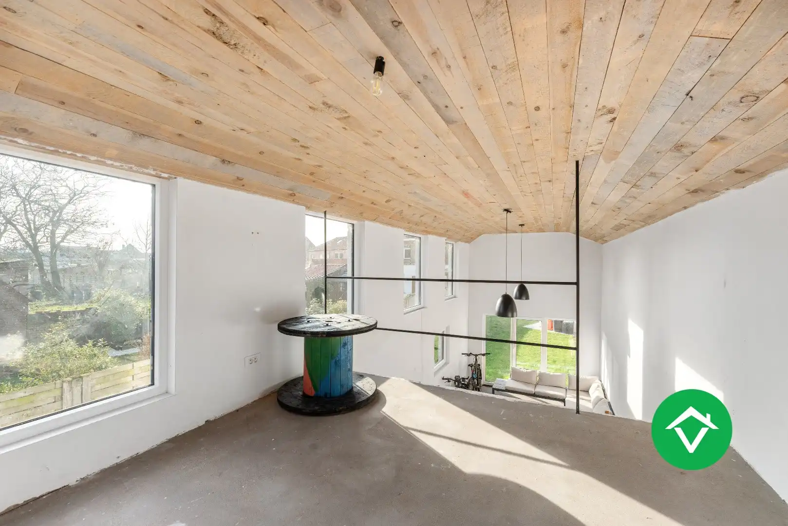 Volledig vernieuwde woning met 3 slaapkamers en bijgebouw in centrum Koekelare foto 24