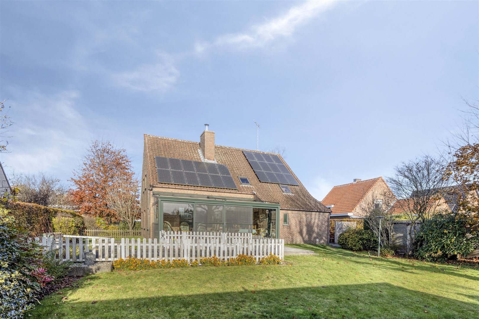 Goed onderhouden open bebouwing gelegen op 1.170 m² met 4 slaapkamers. foto 18