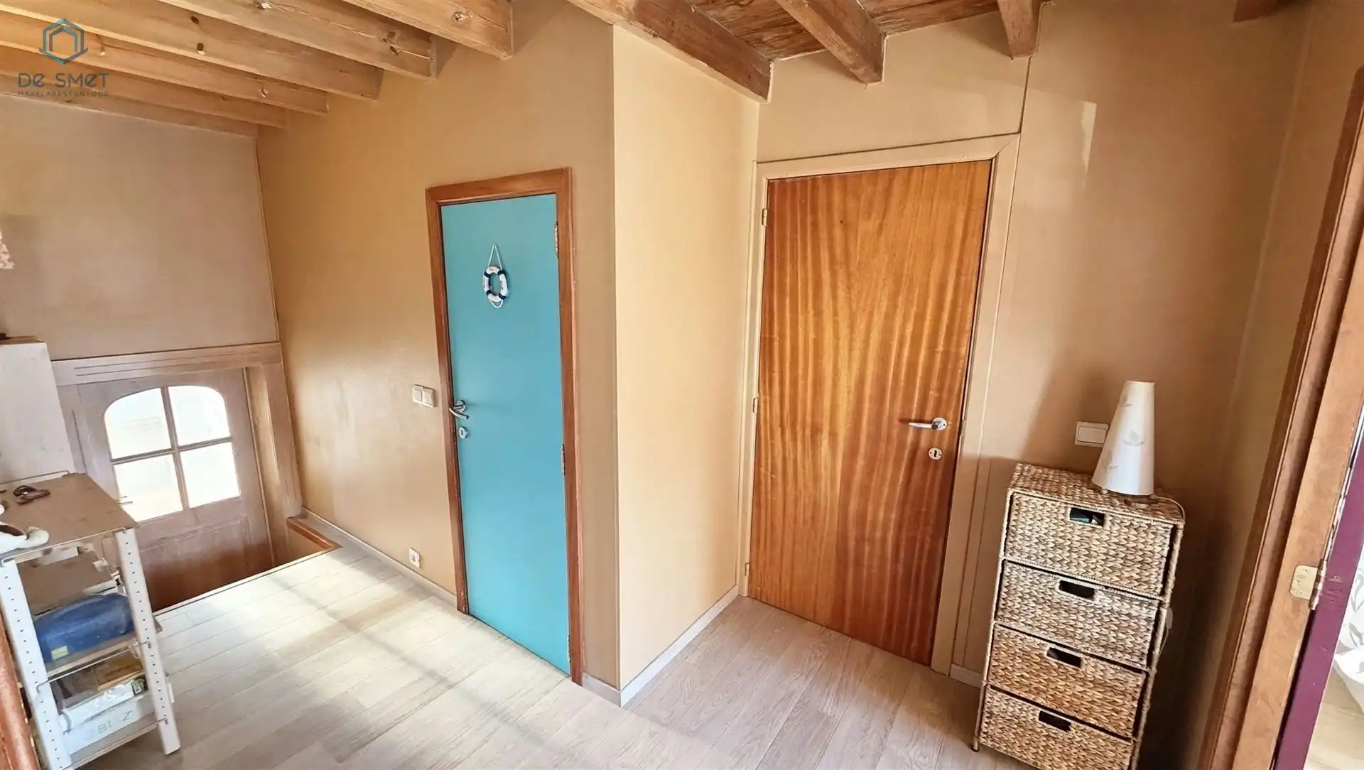INSTAPKLARE WONING MET 4 SLAAPKAMERS, GARAGE EN VEELZIJDIG BIJGEBOUW foto 9