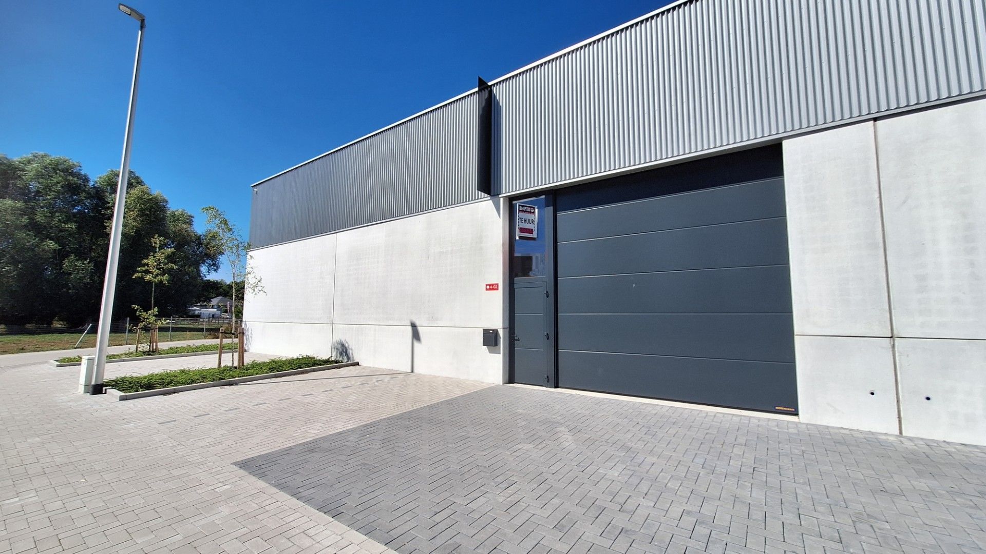 Commercieel te huur foto {{pictureIndex}}
